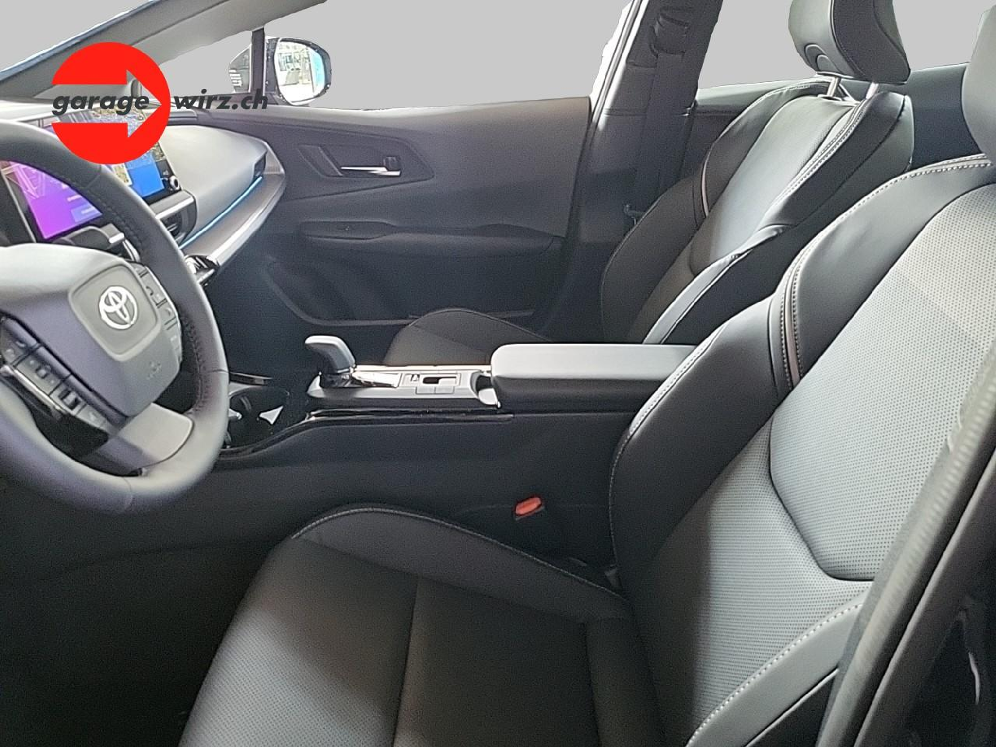 listing desktop thumbnail image 6