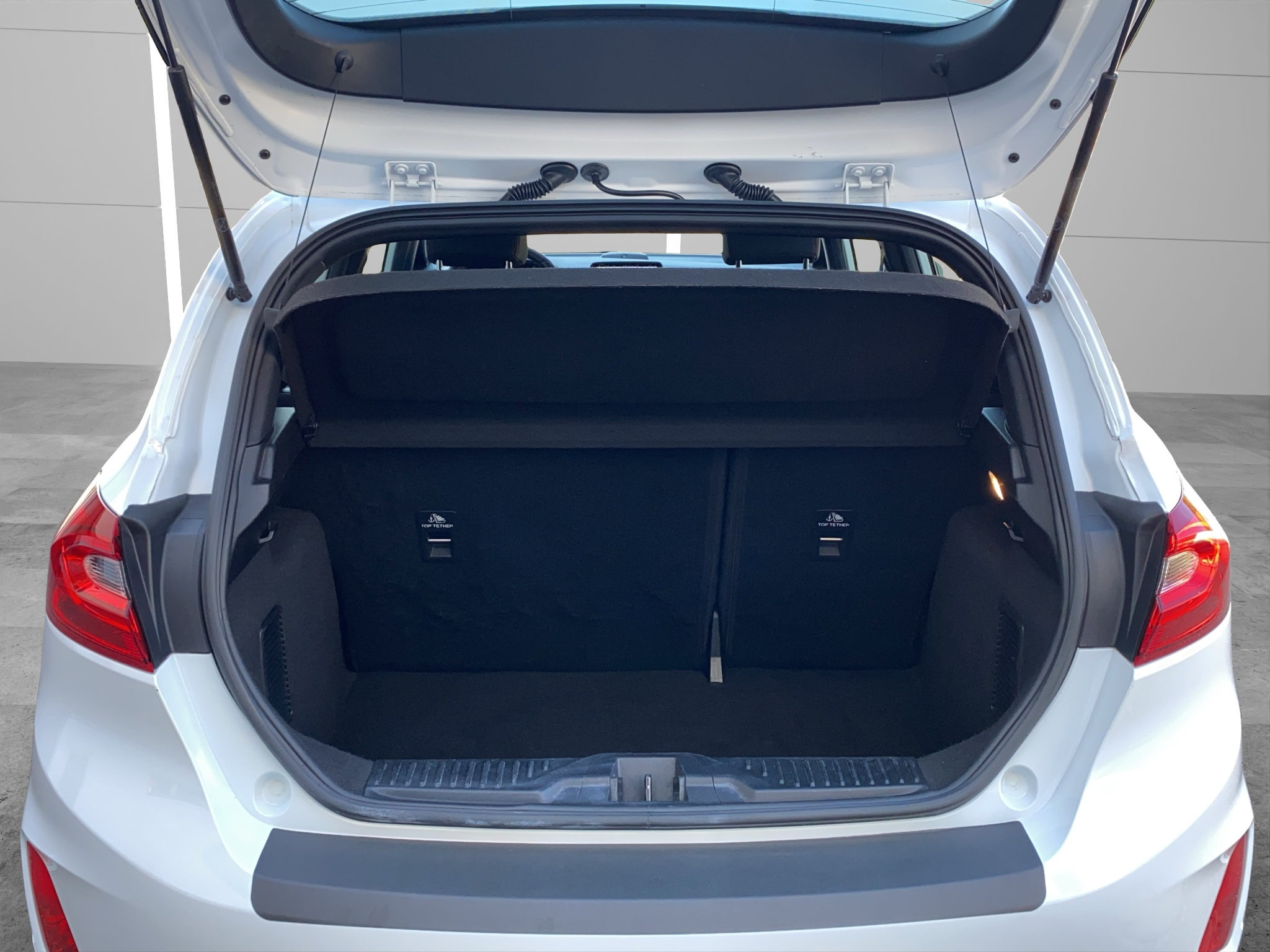 listing desktop thumbnail image 6