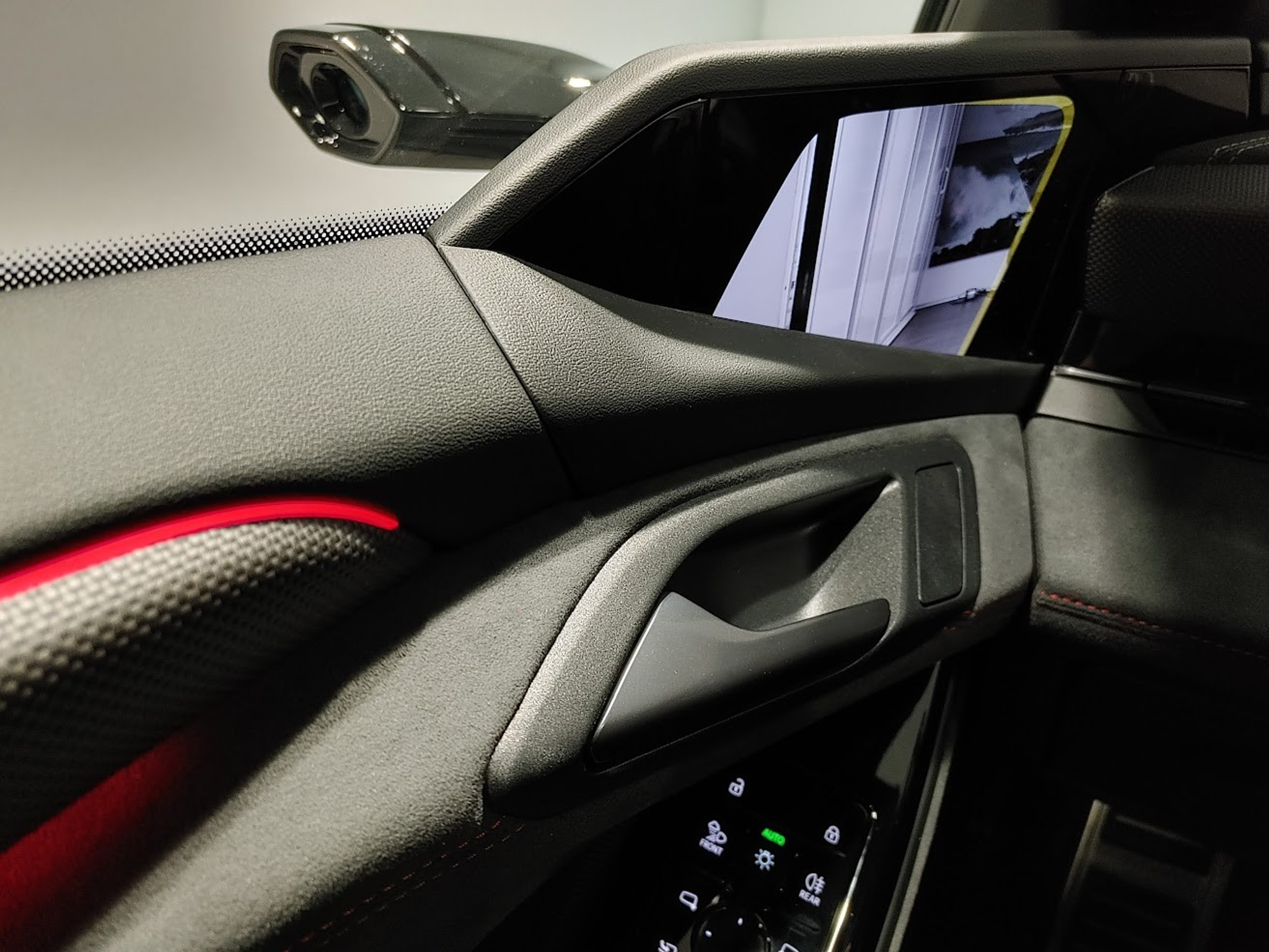 listing desktop thumbnail image 9