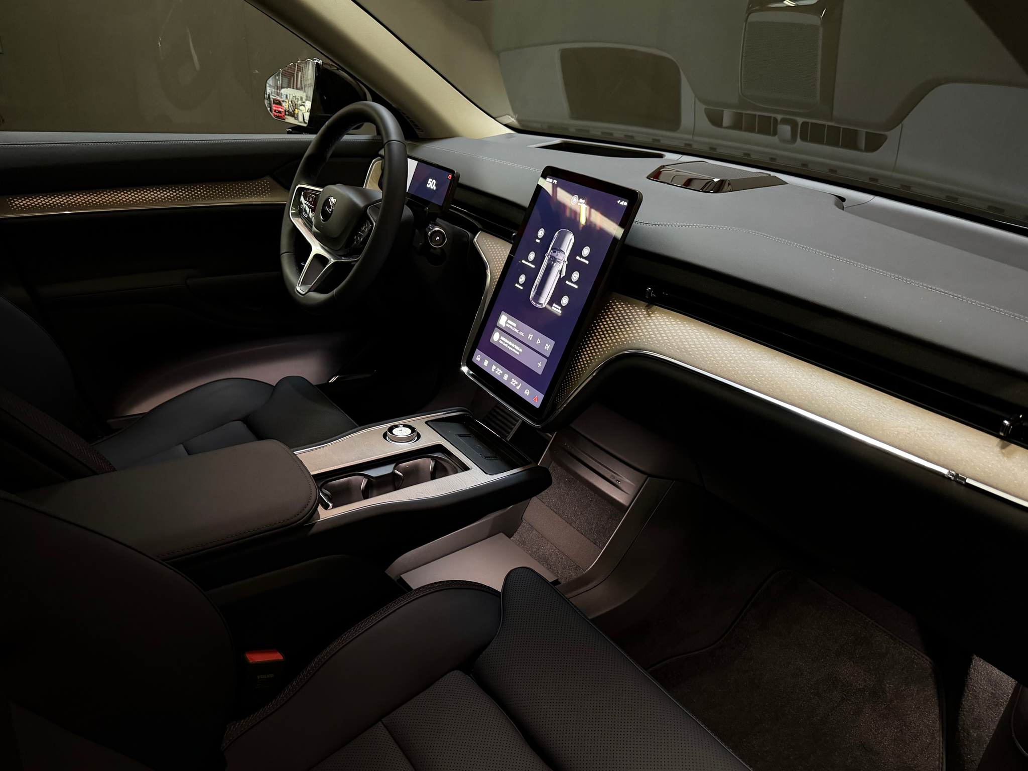 listing desktop thumbnail image 22