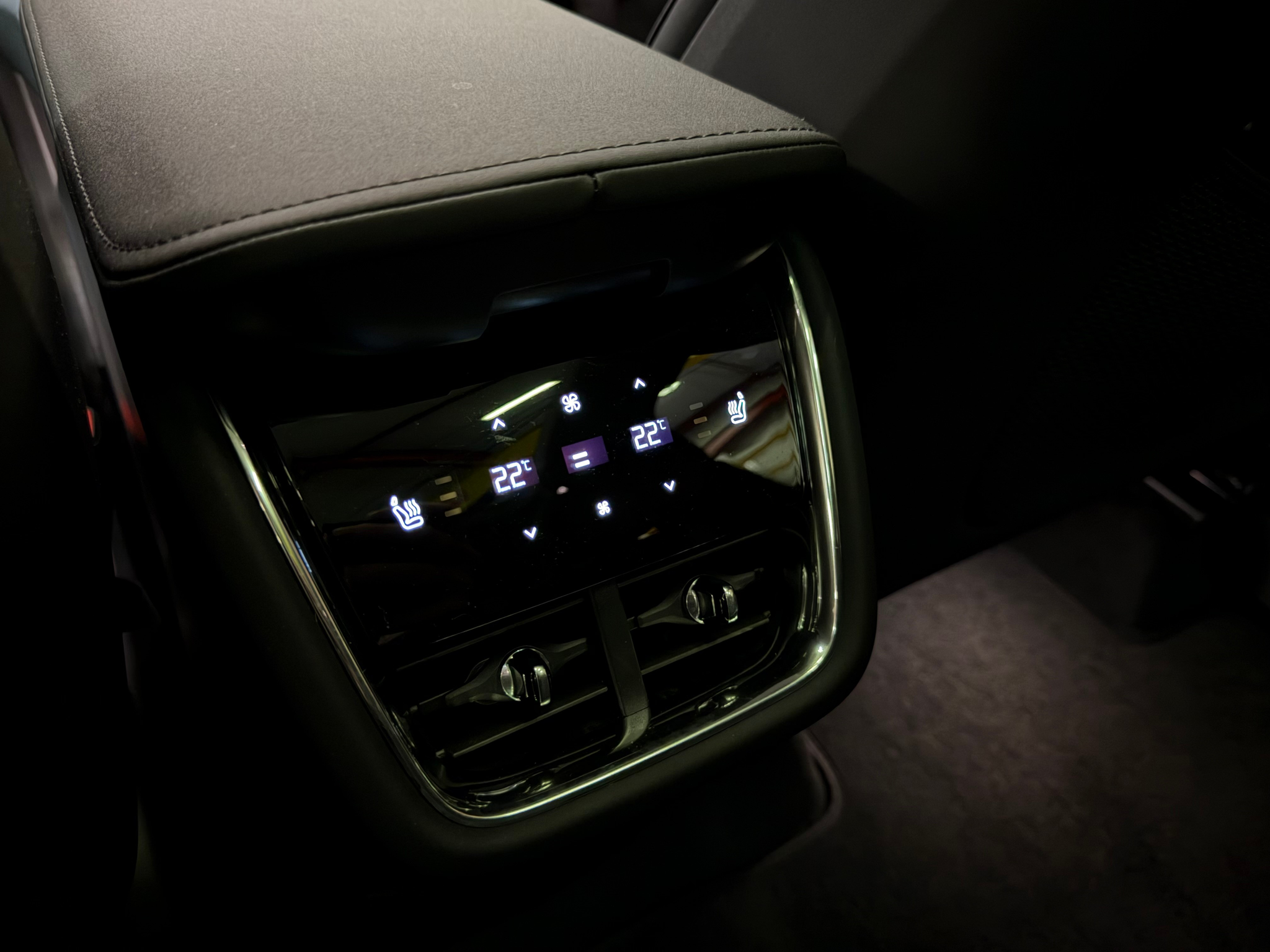 listing desktop thumbnail image 18