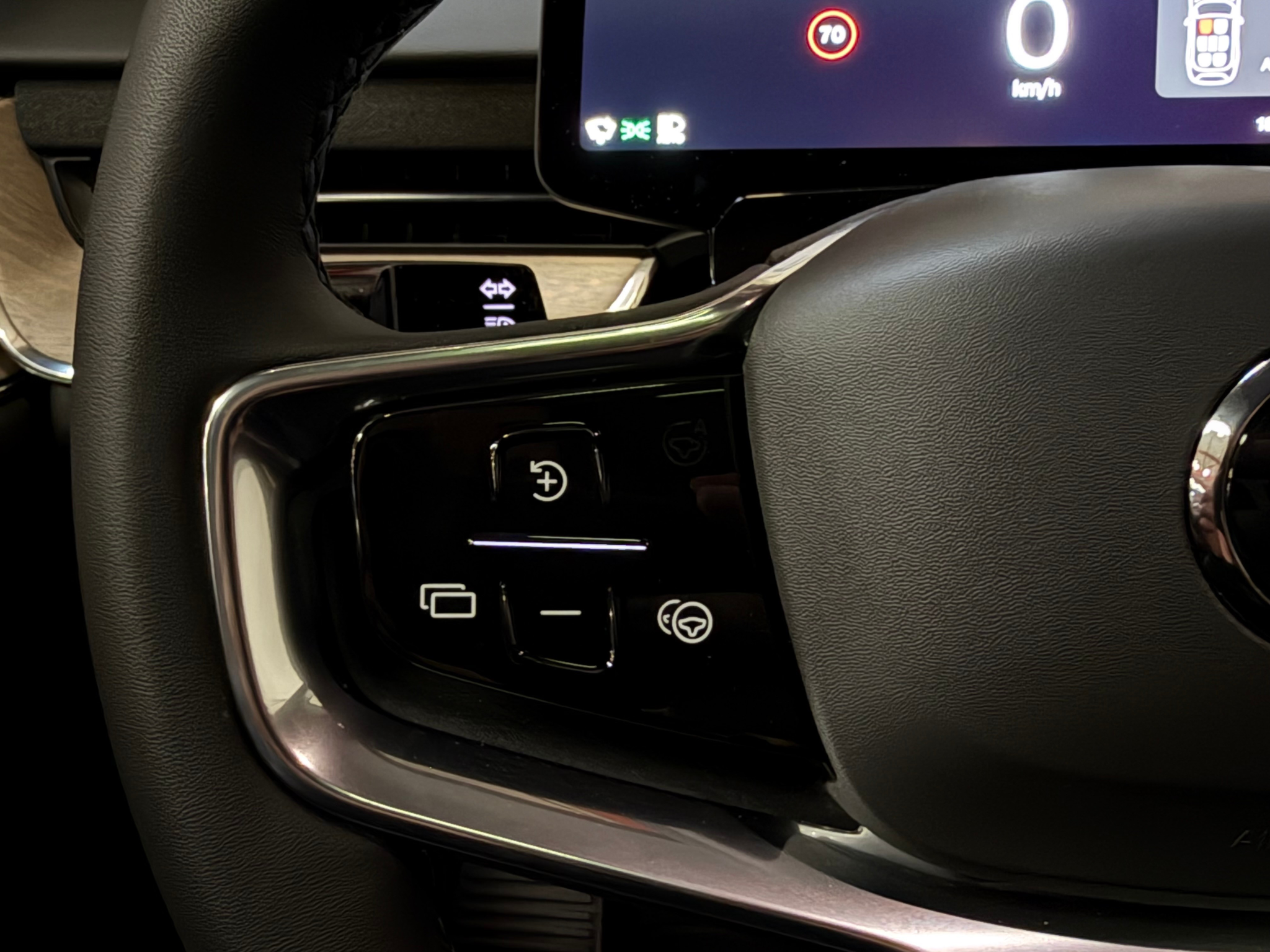 listing desktop thumbnail image 31