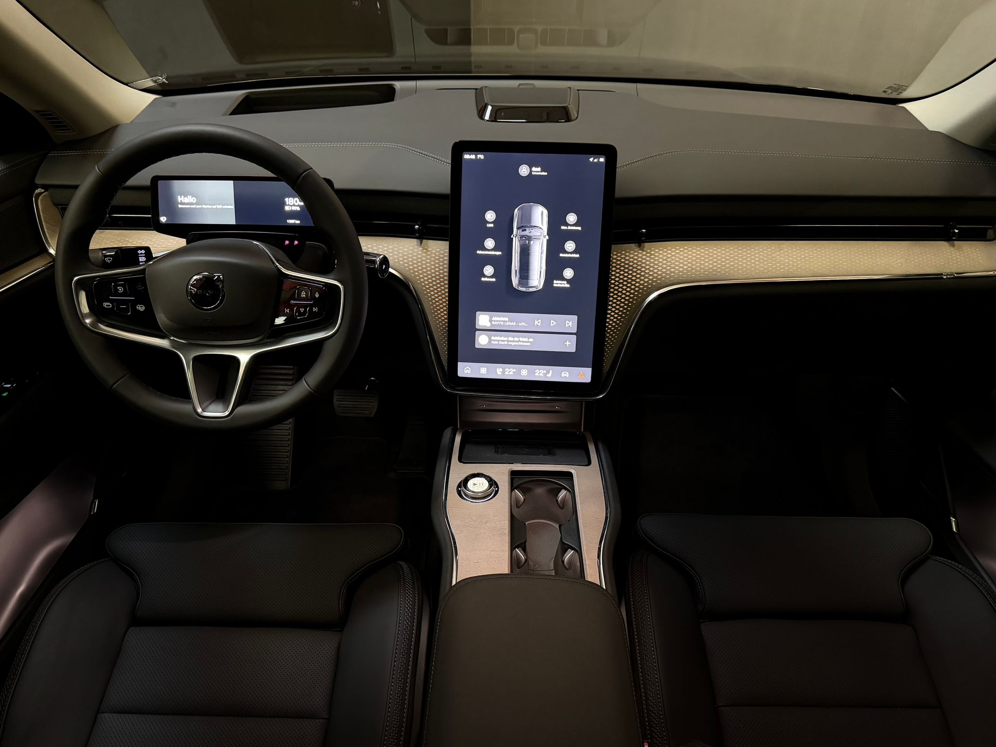 listing desktop thumbnail image 19