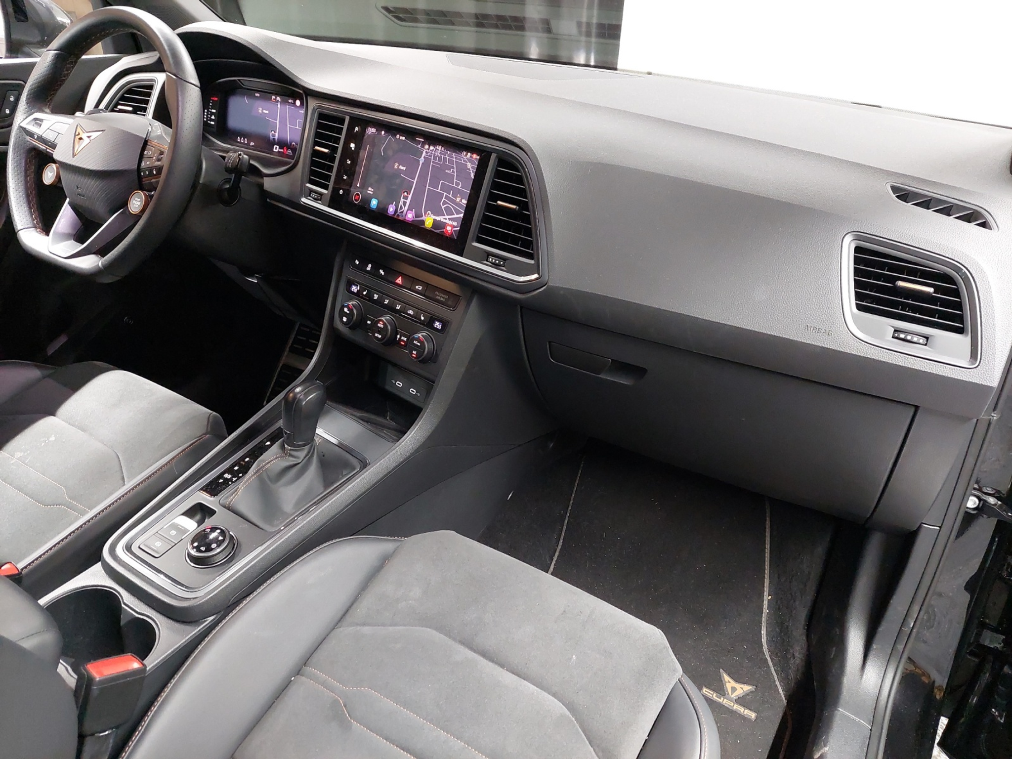 listing desktop thumbnail image 9