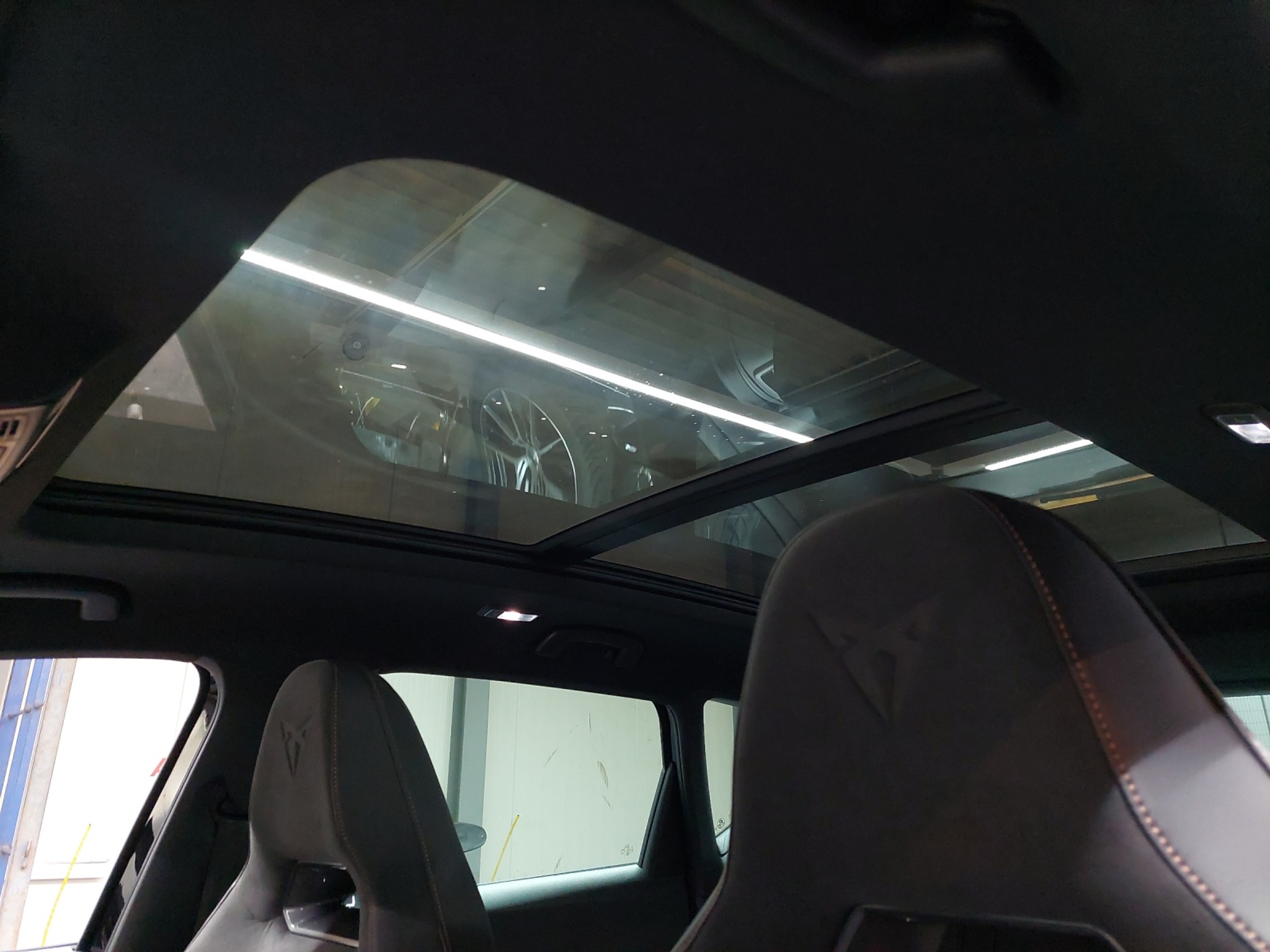 listing desktop thumbnail image 11