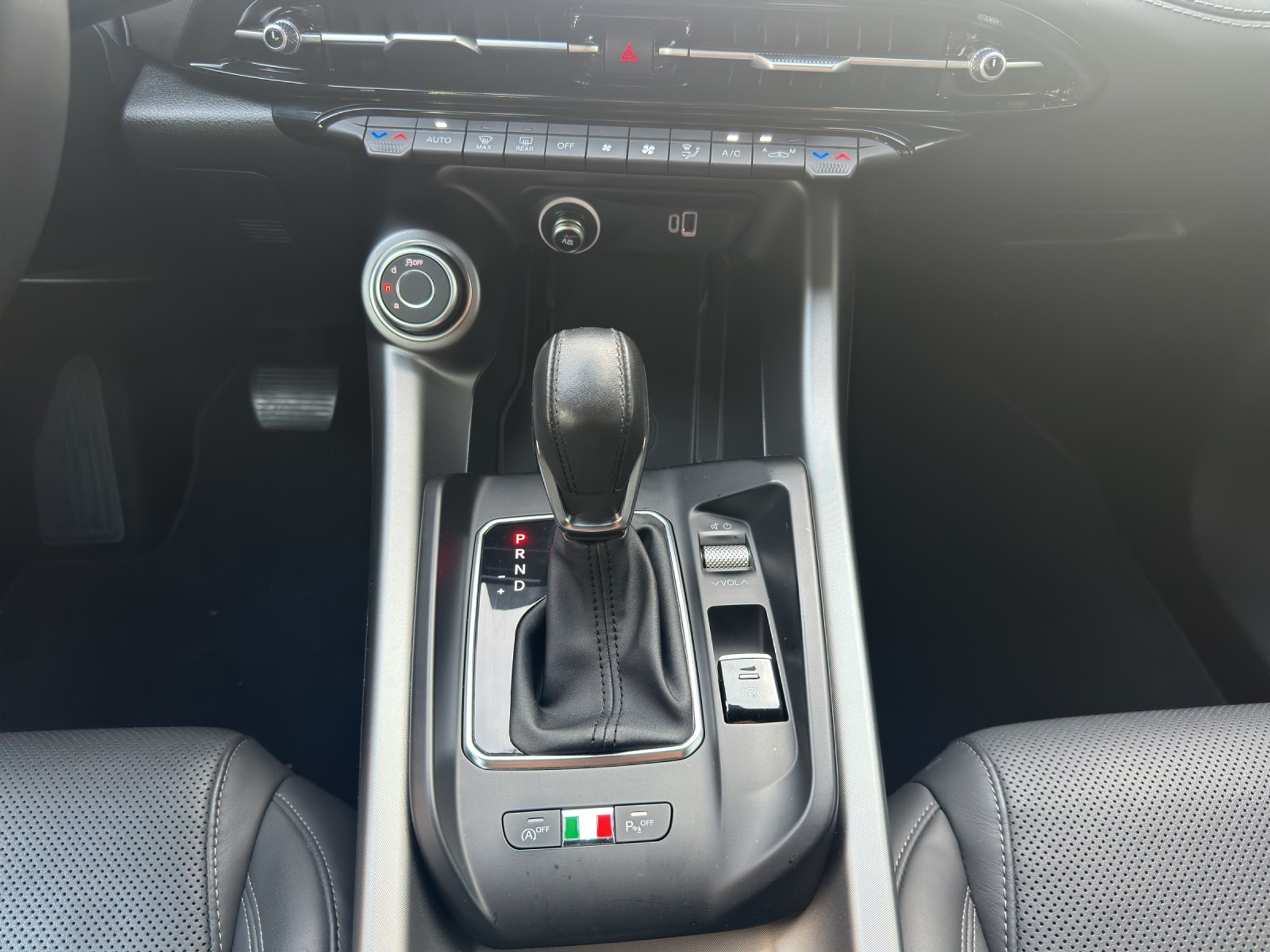 listing desktop thumbnail image 10