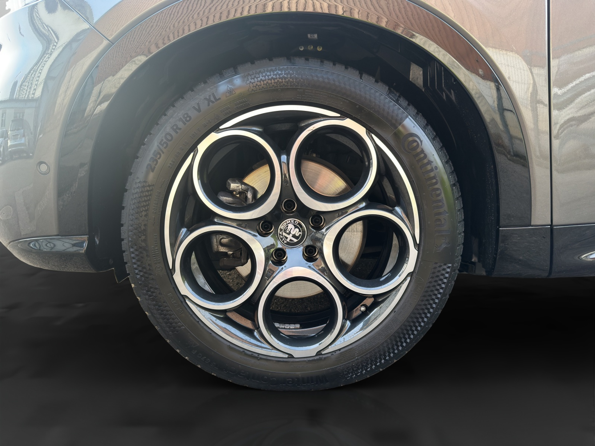 listing desktop thumbnail image 15