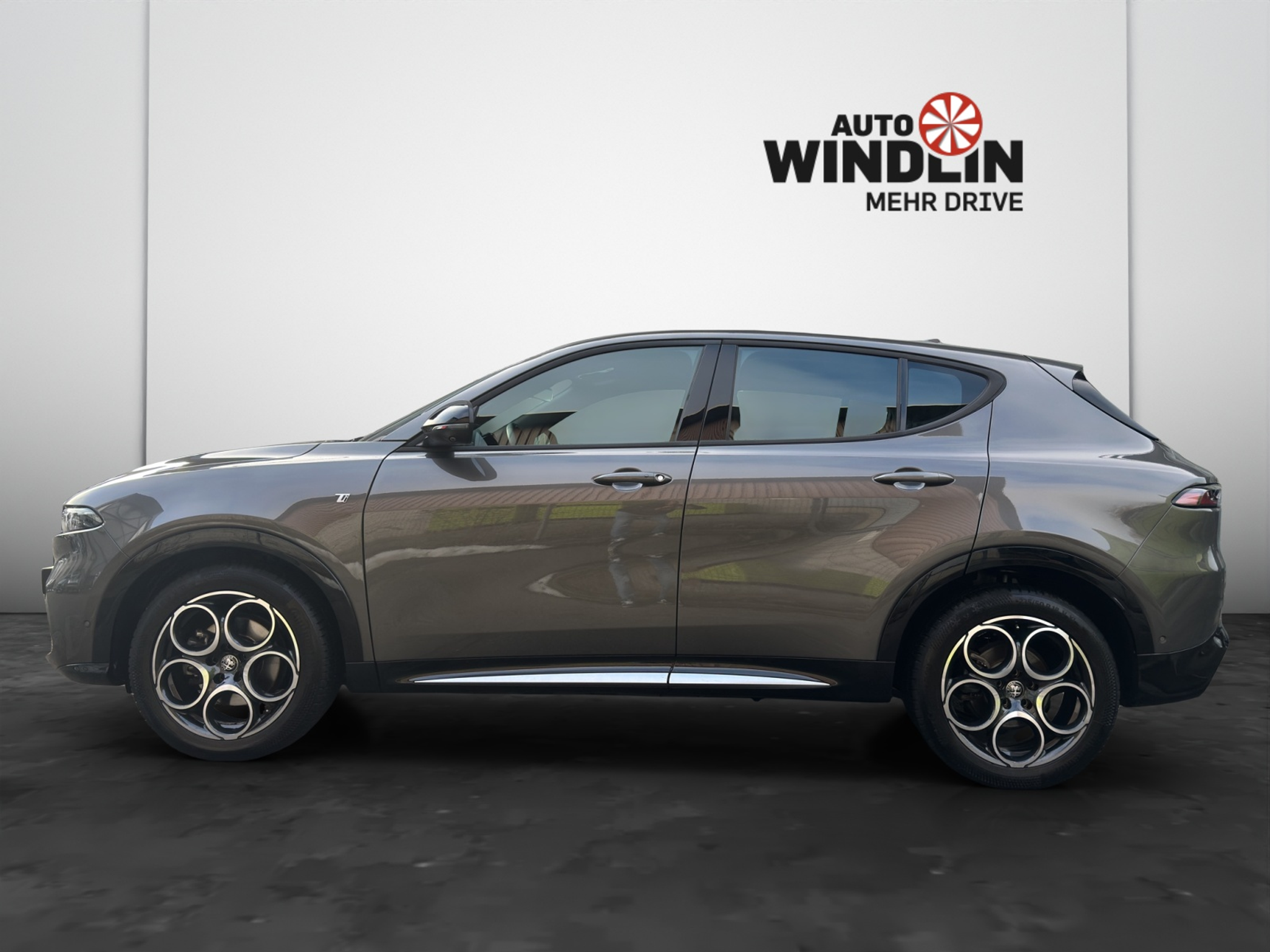 listing desktop thumbnail image 2