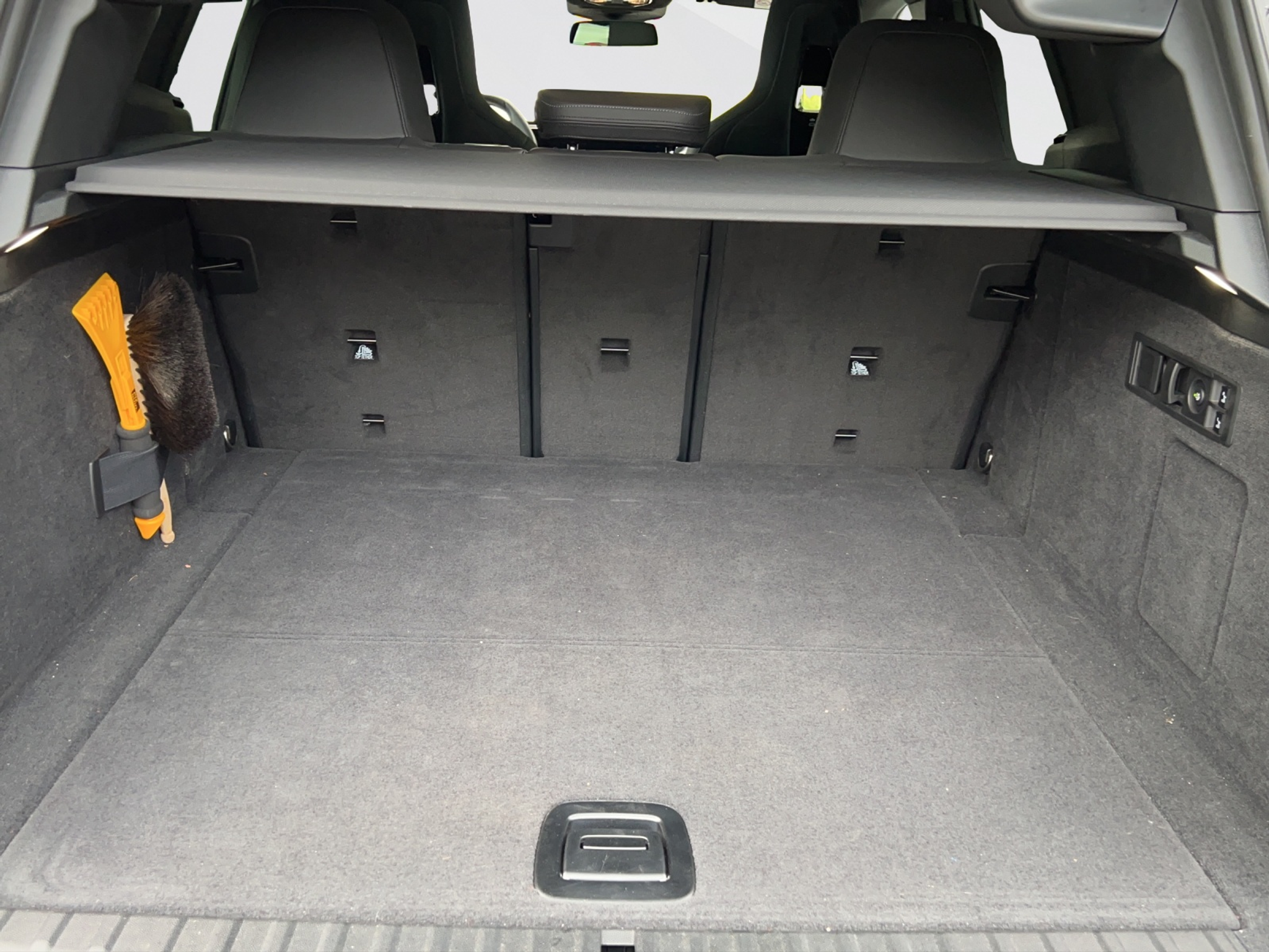 listing desktop thumbnail image 15