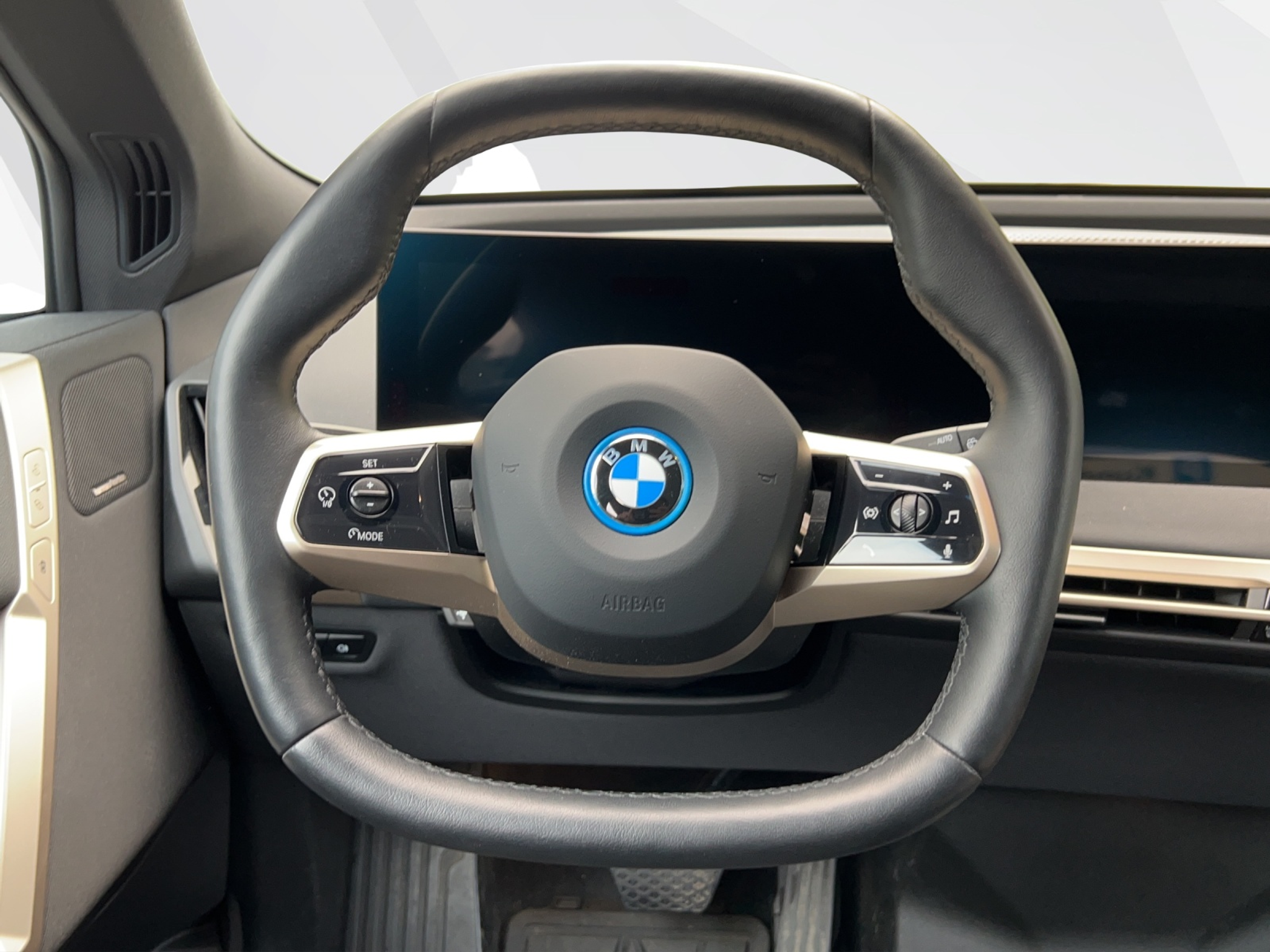 listing desktop thumbnail image 11