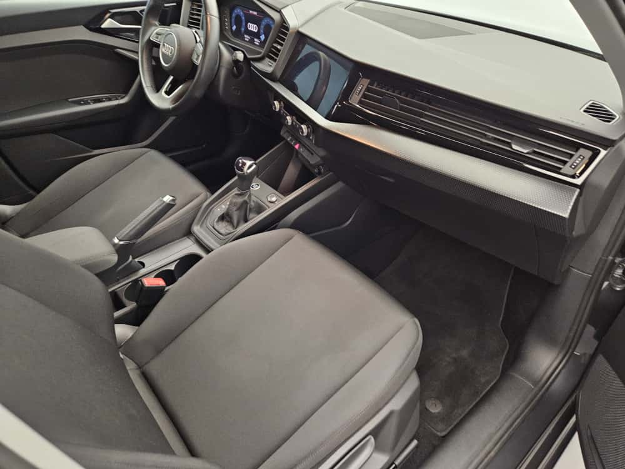 listing desktop thumbnail image 11