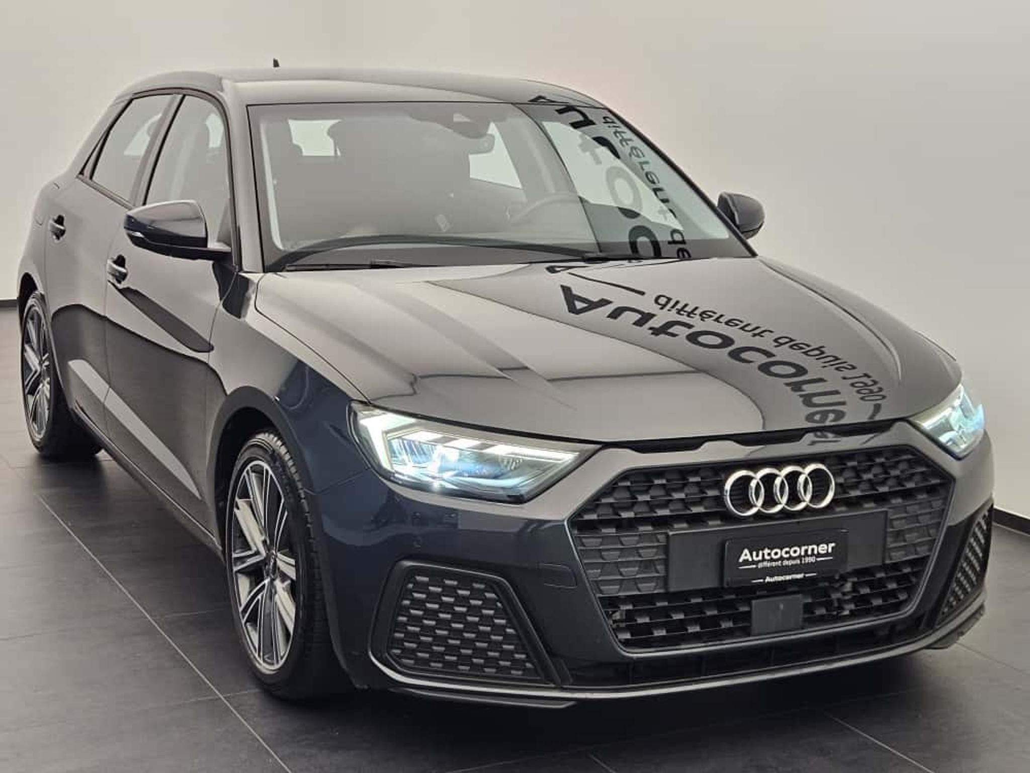 listing desktop thumbnail image 3