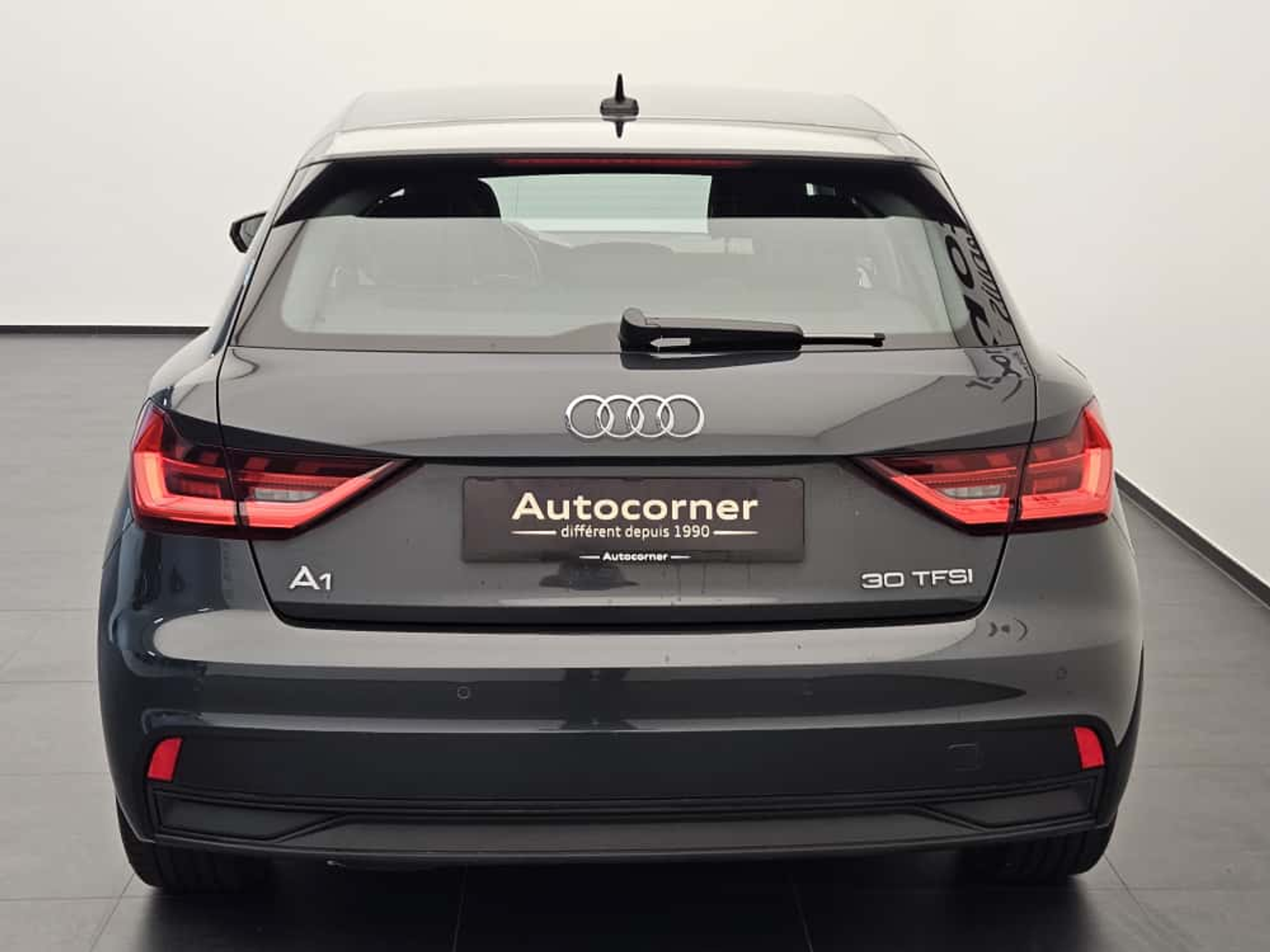 listing desktop thumbnail image 7