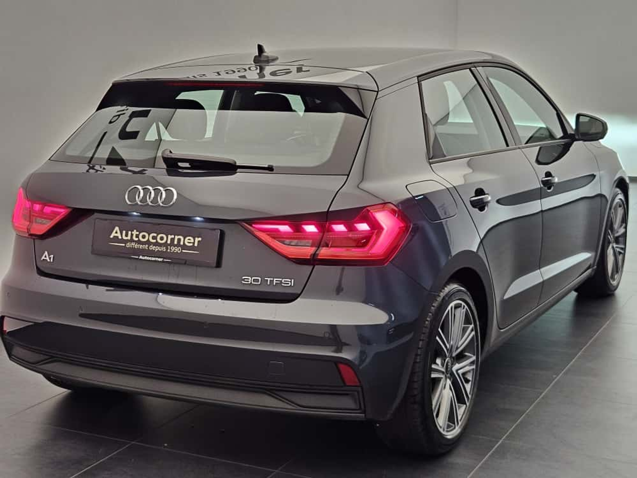 listing desktop thumbnail image 6