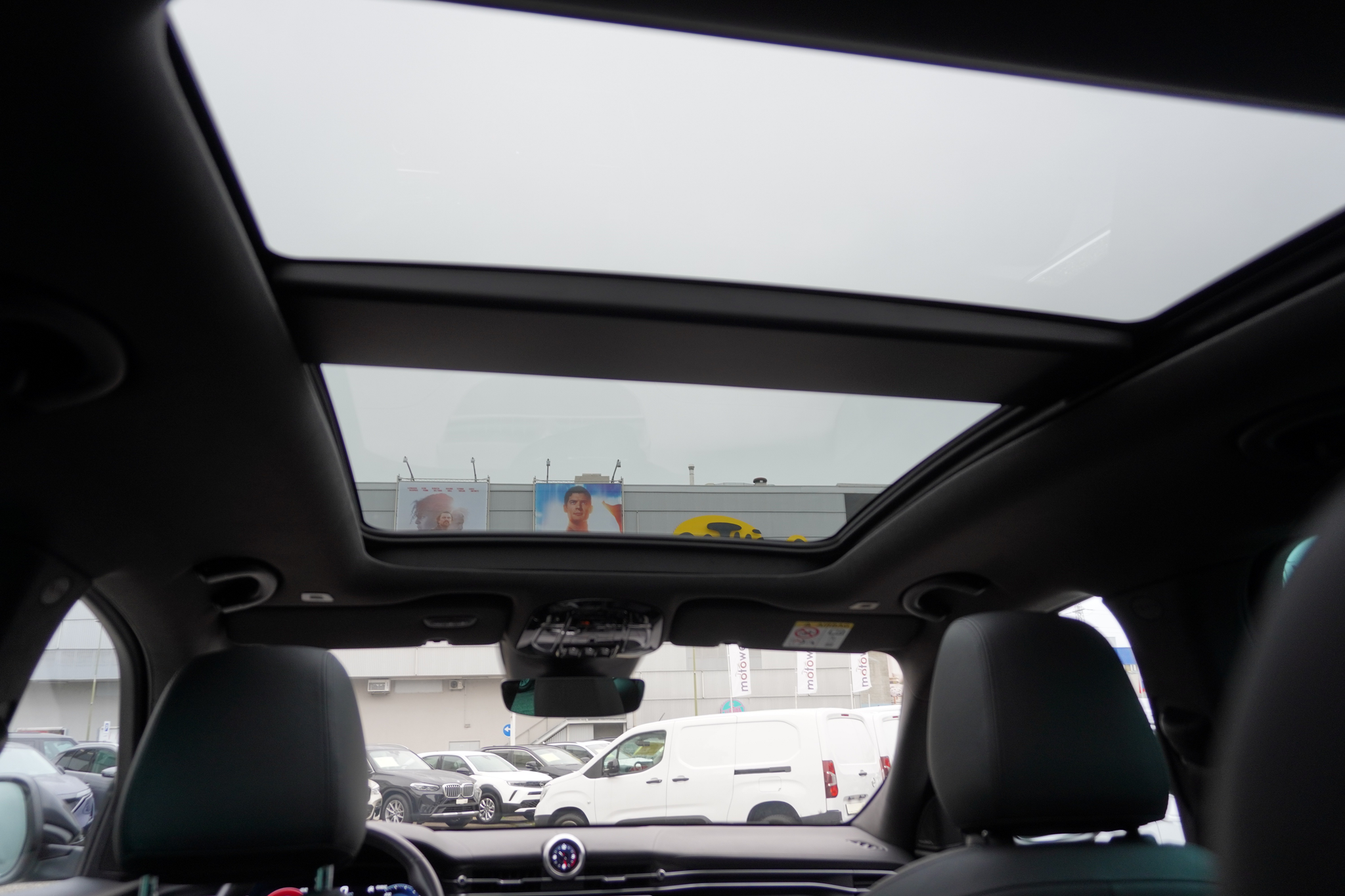 listing desktop thumbnail image 16