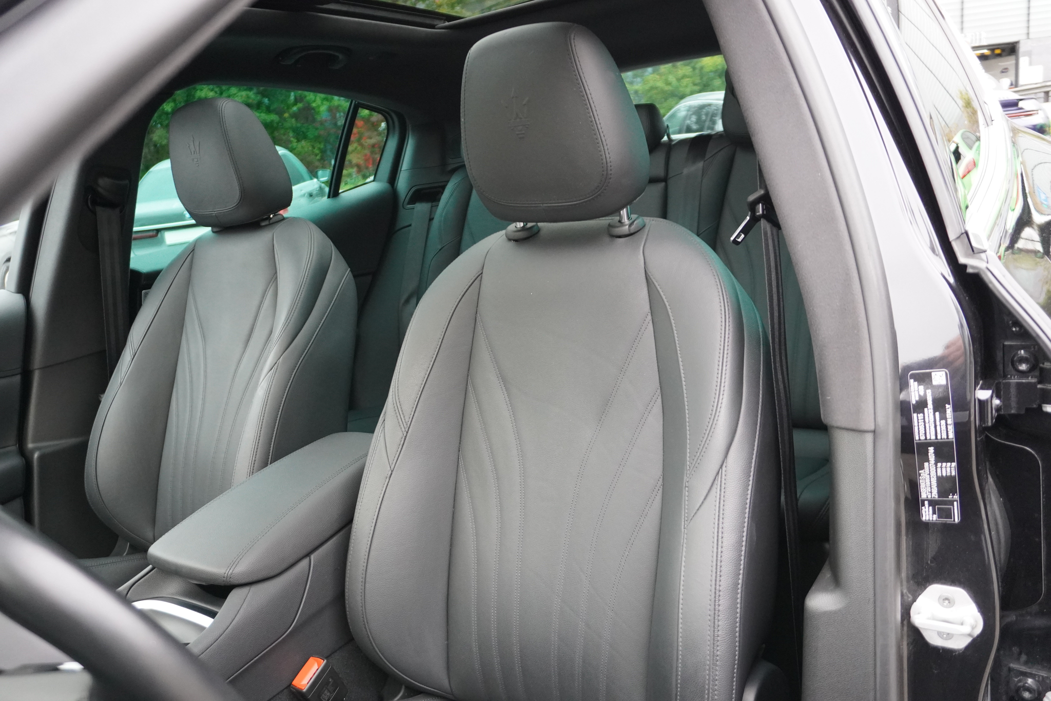 listing desktop thumbnail image 14