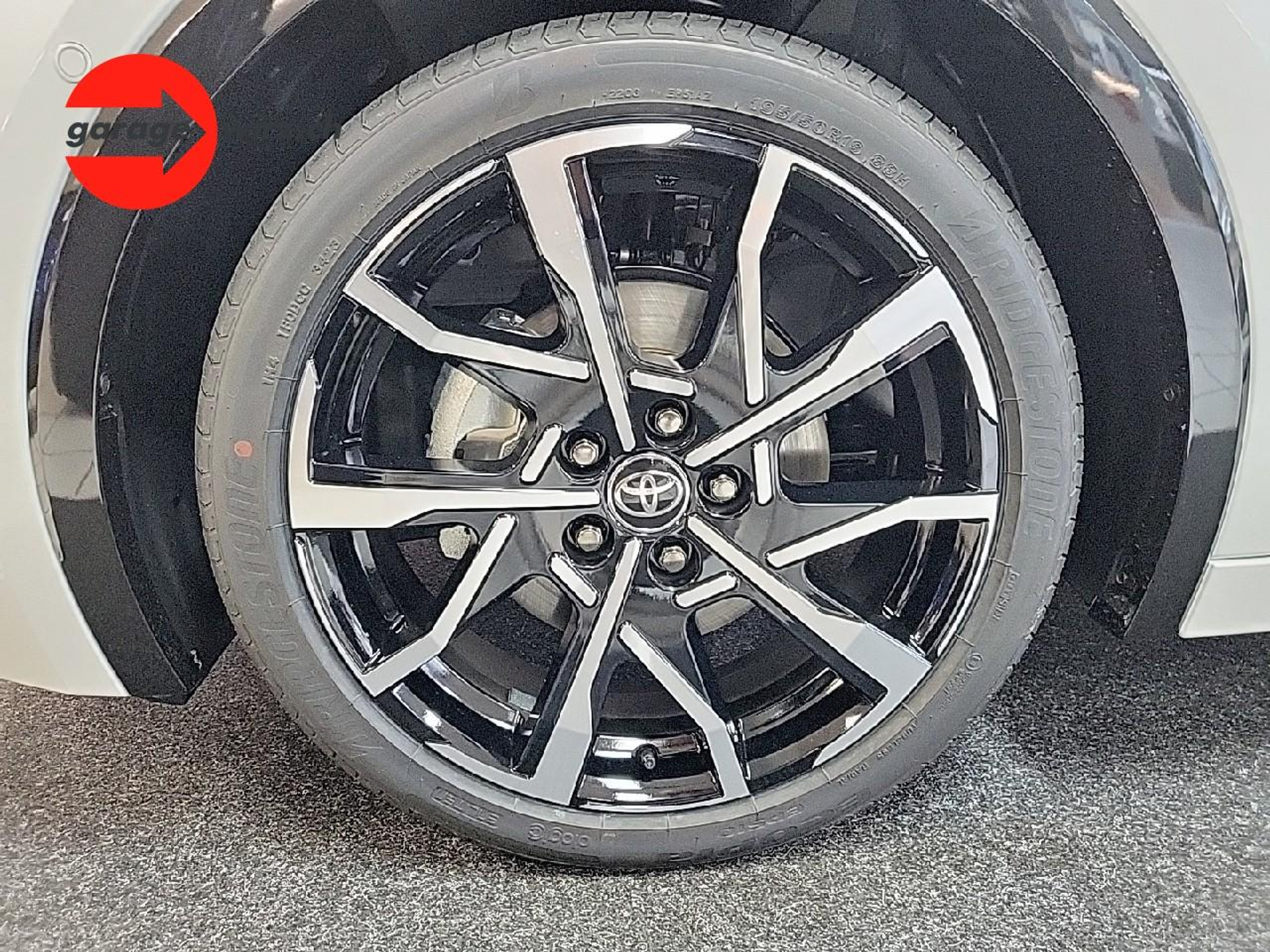 listing desktop thumbnail image 9