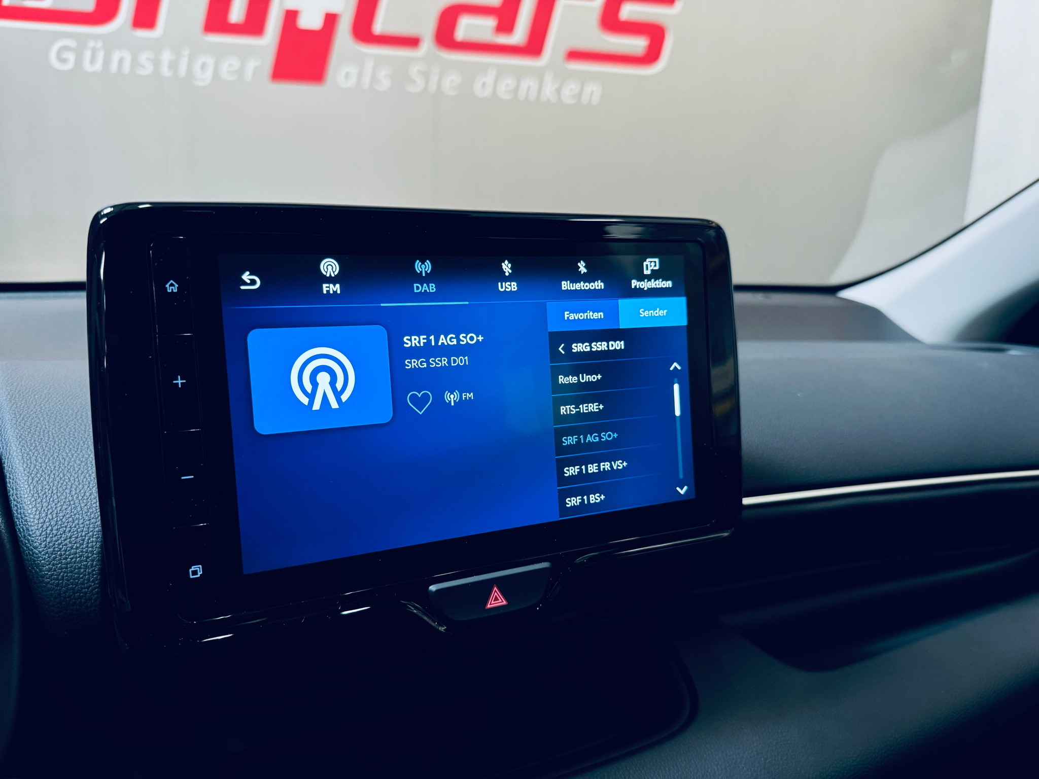 listing desktop thumbnail image 19