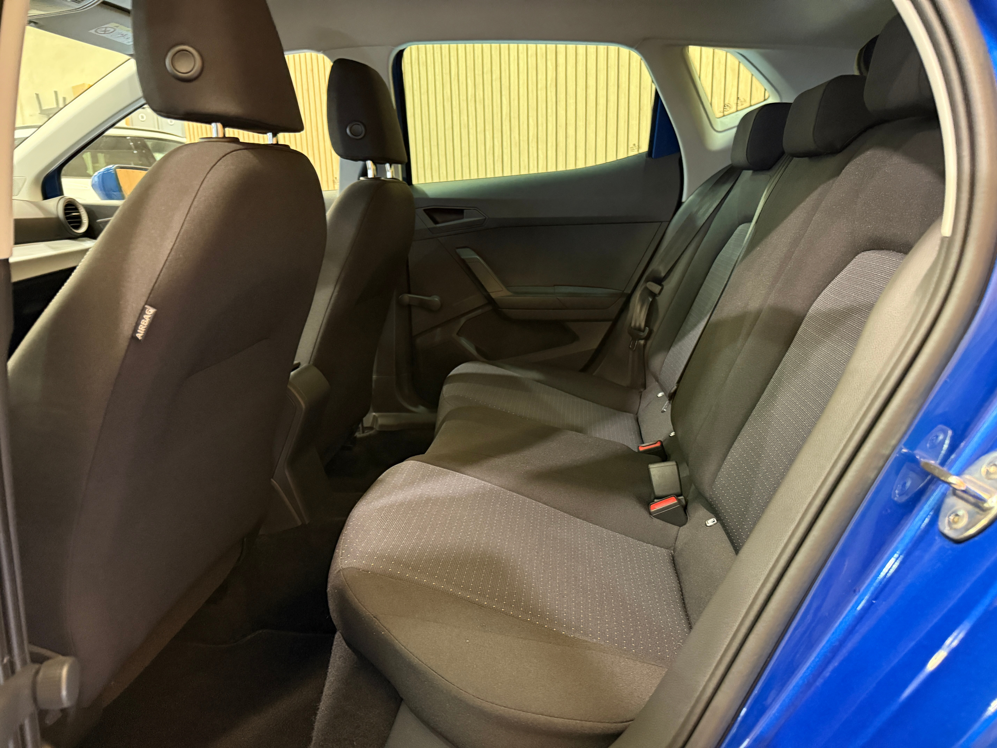 listing desktop thumbnail image 17