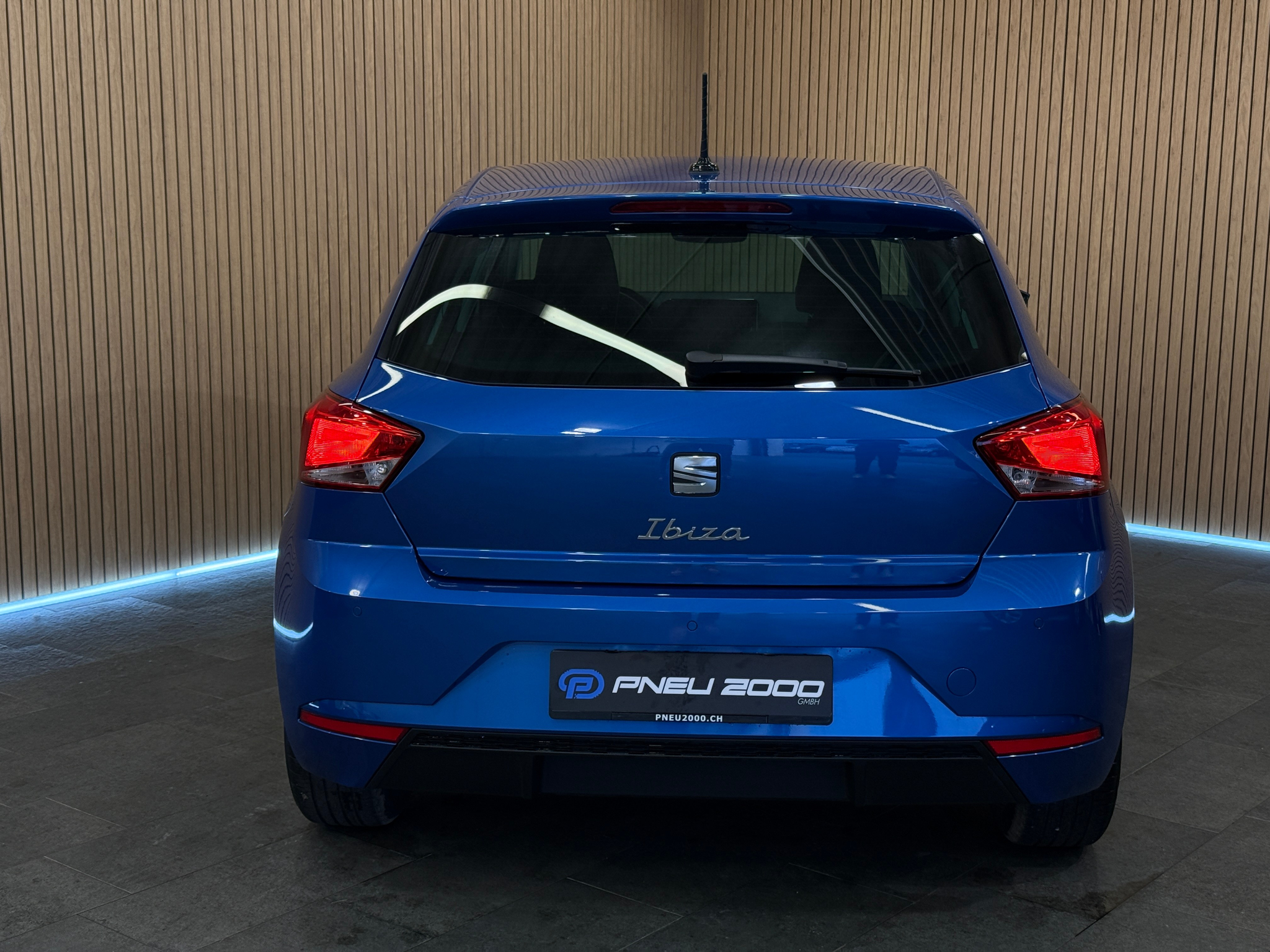 listing desktop thumbnail image 4