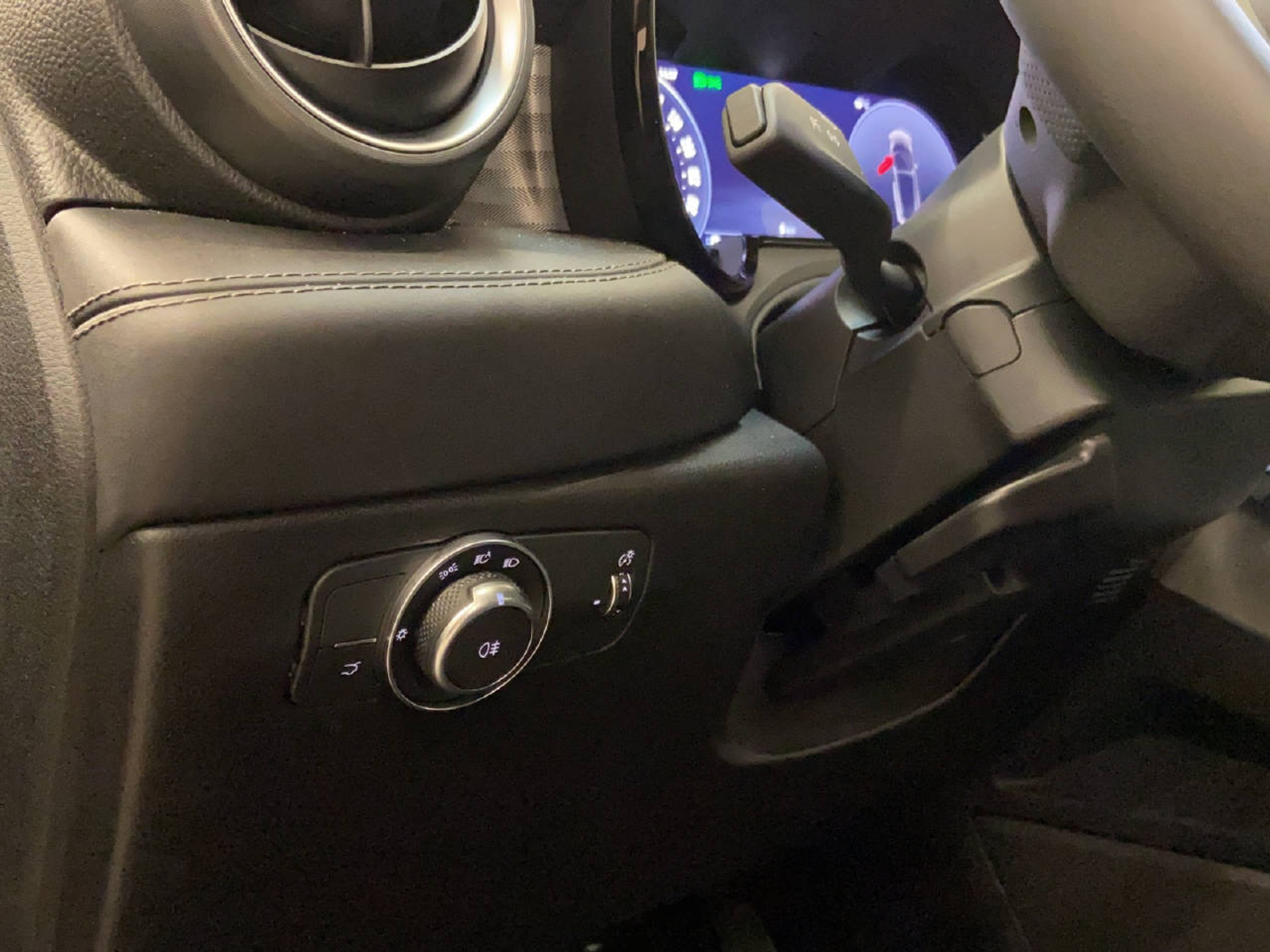 listing desktop thumbnail image 12