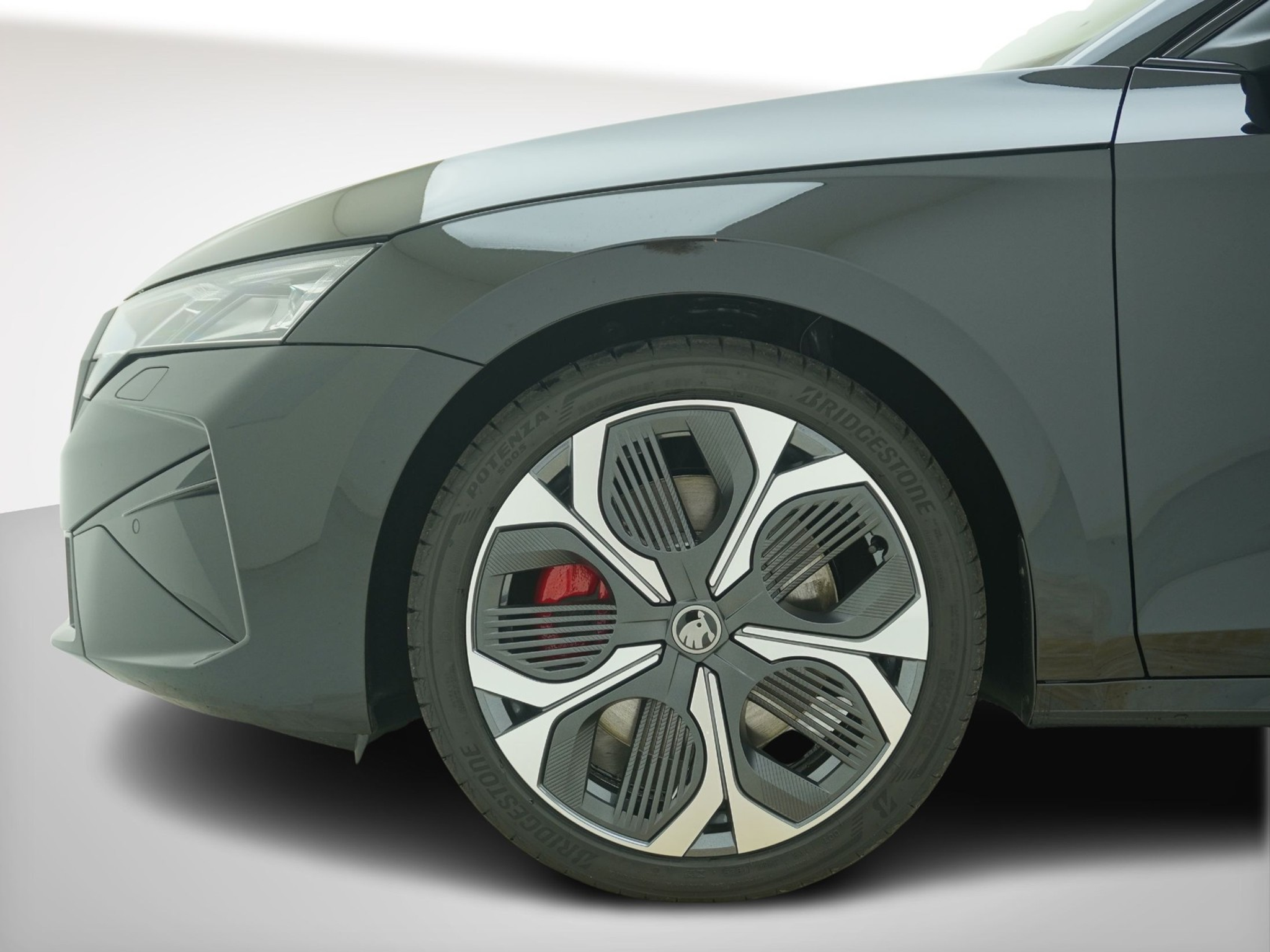 listing desktop thumbnail image 9