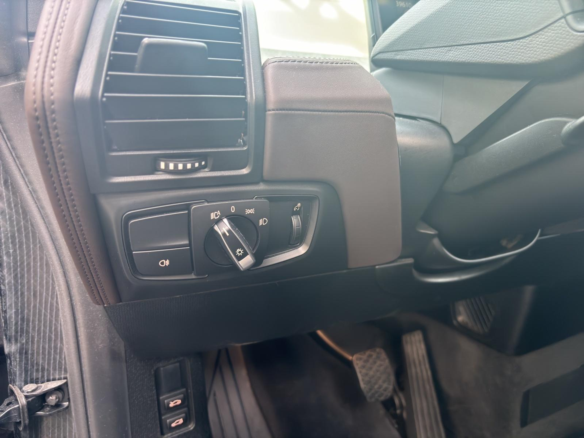 listing desktop thumbnail image 21