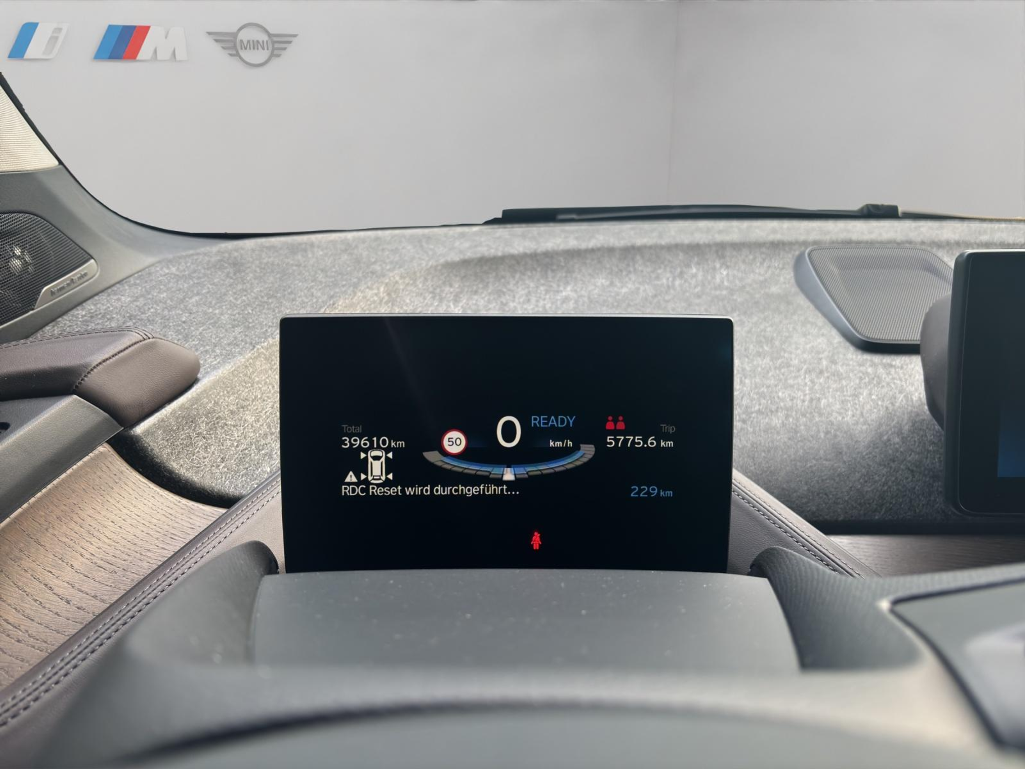 listing desktop thumbnail image 8