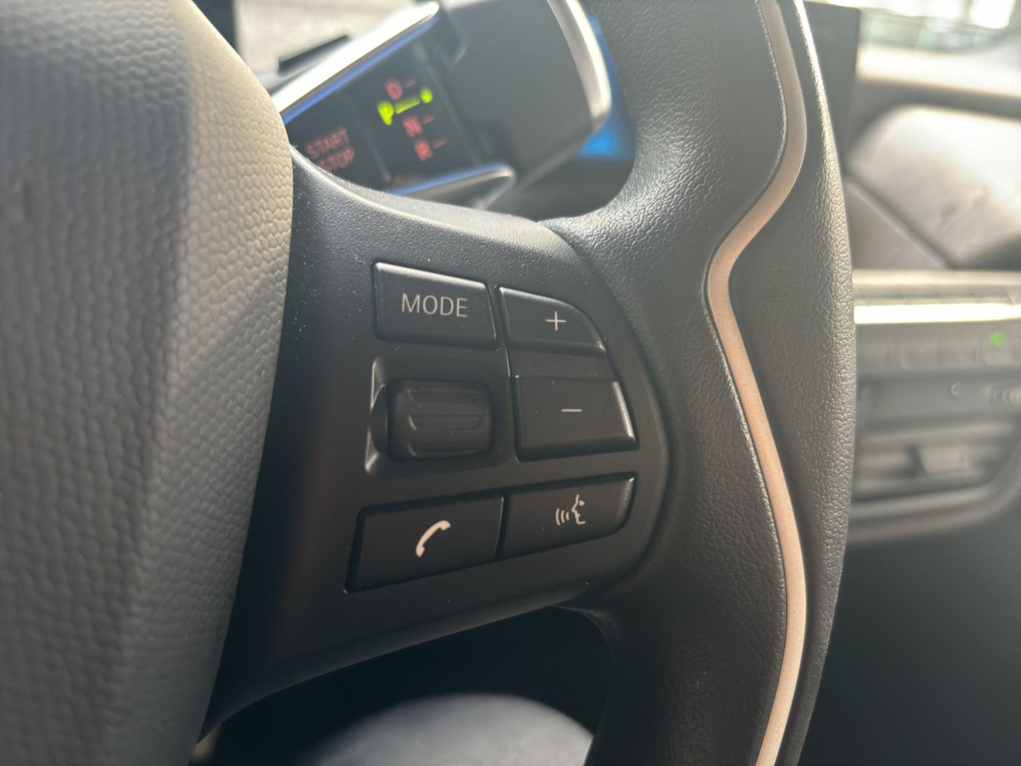 listing desktop thumbnail image 16