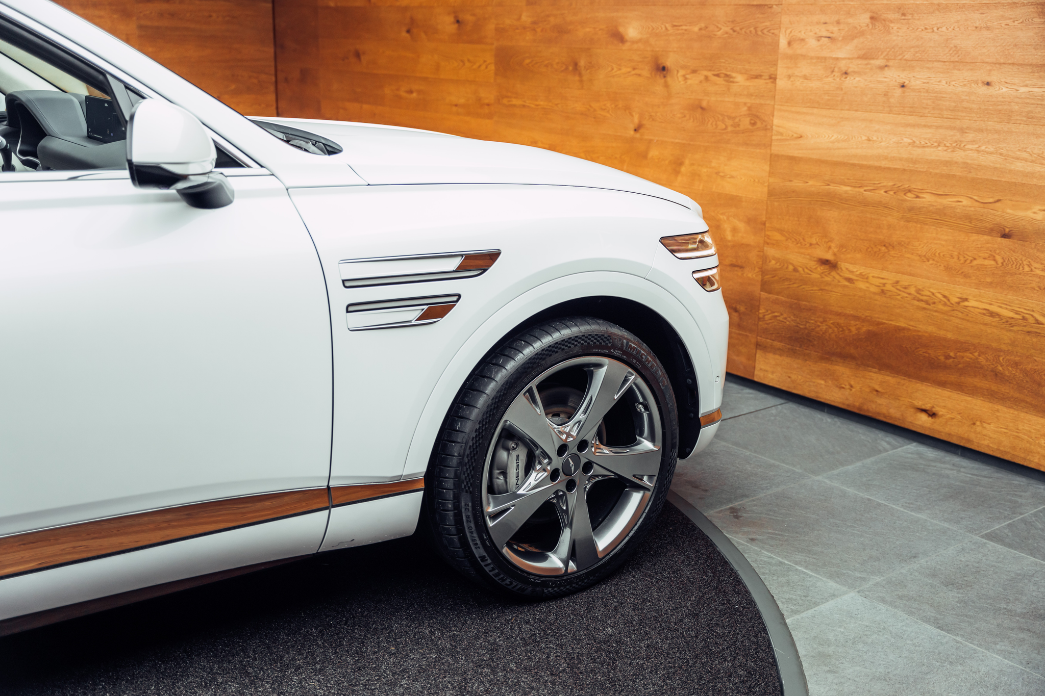 listing desktop thumbnail image 21