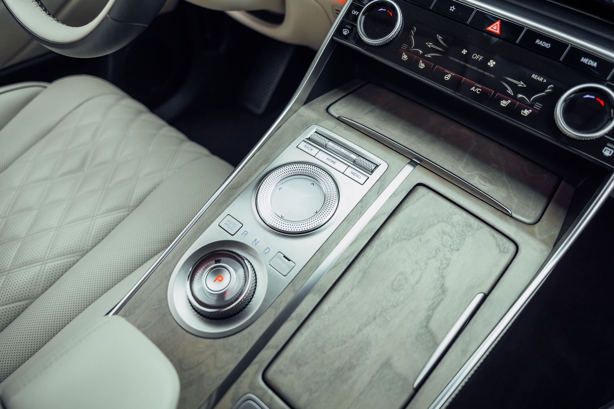 listing desktop thumbnail image 16