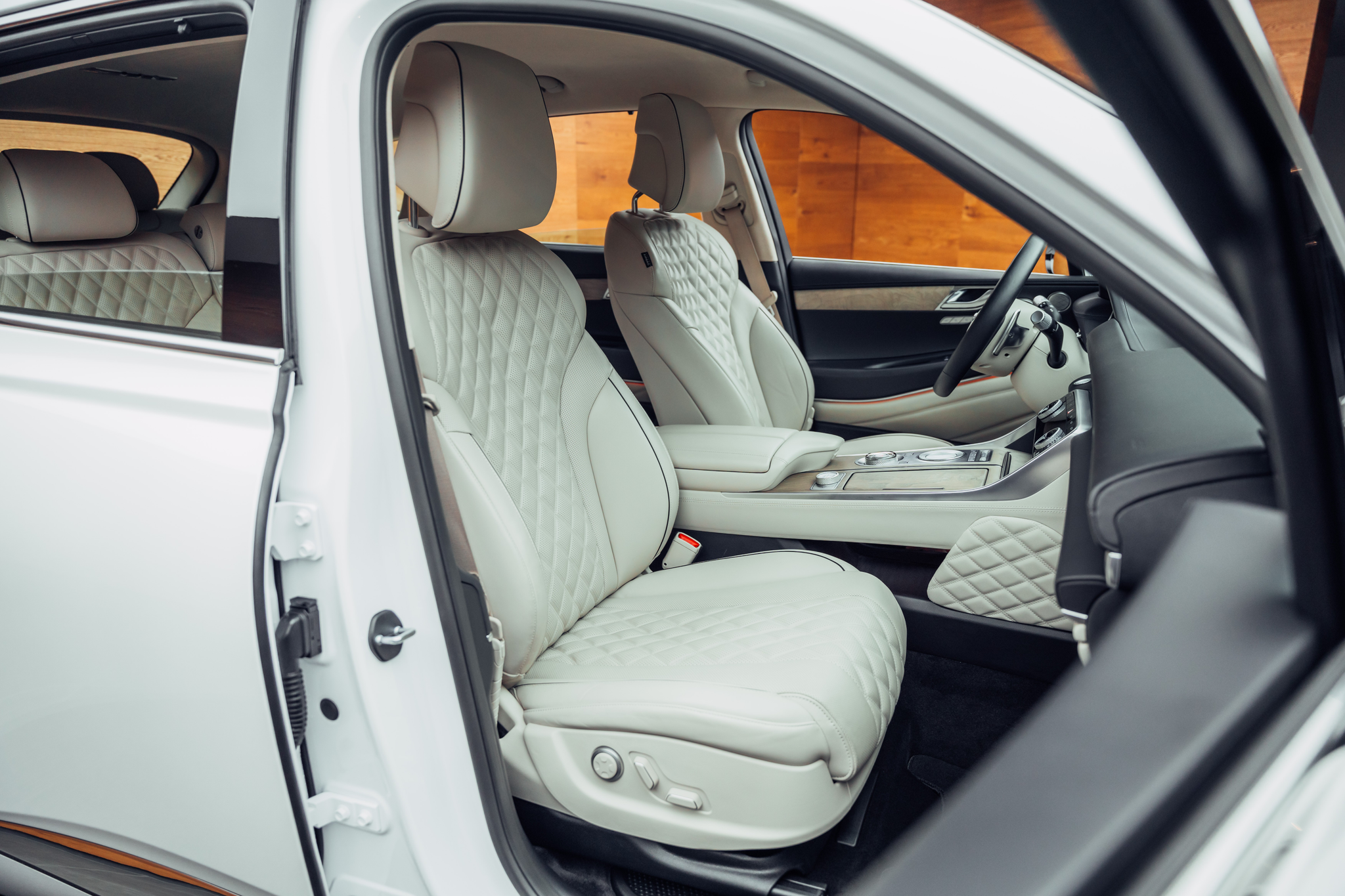 listing desktop thumbnail image 5