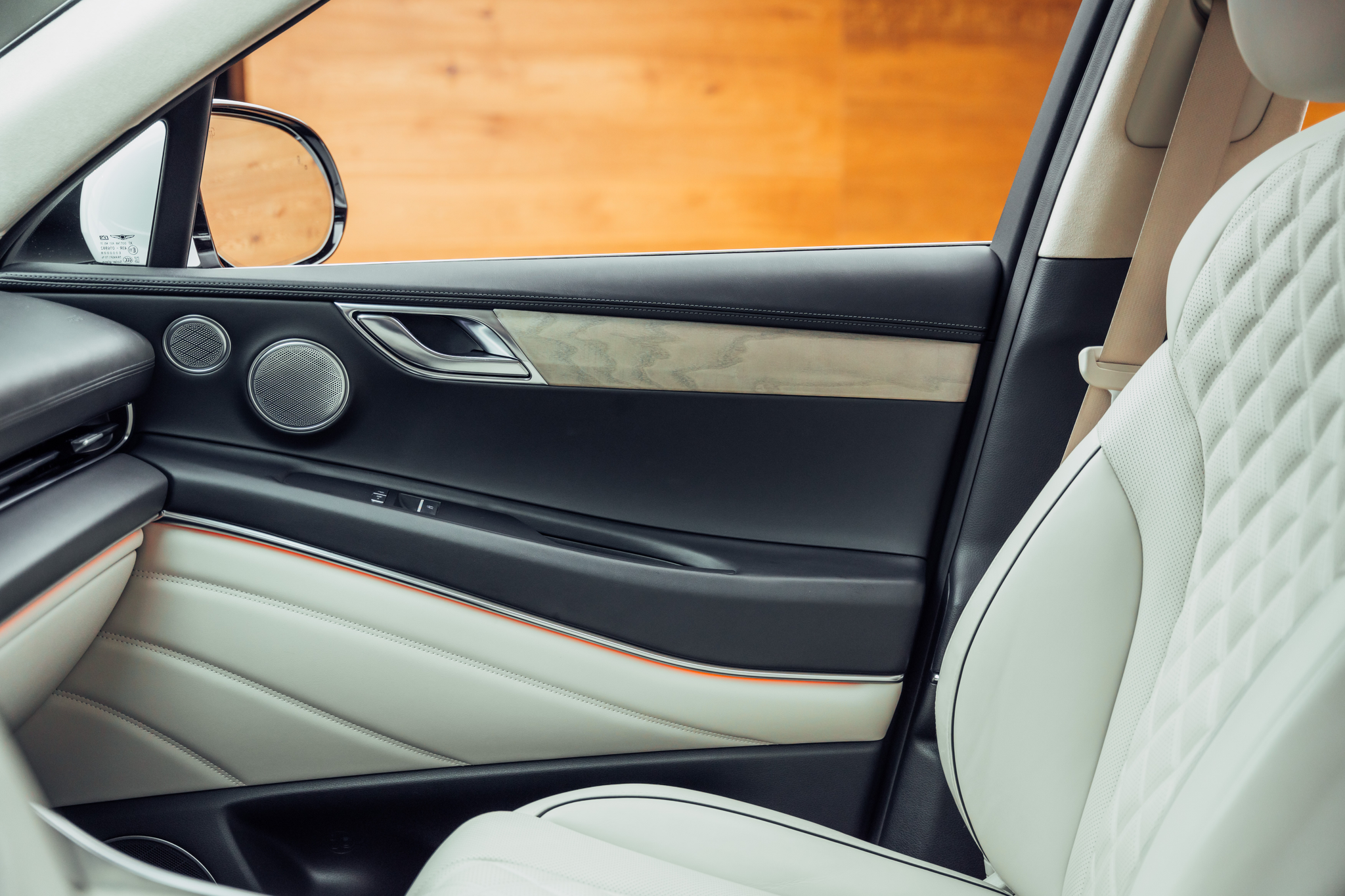 listing desktop thumbnail image 15