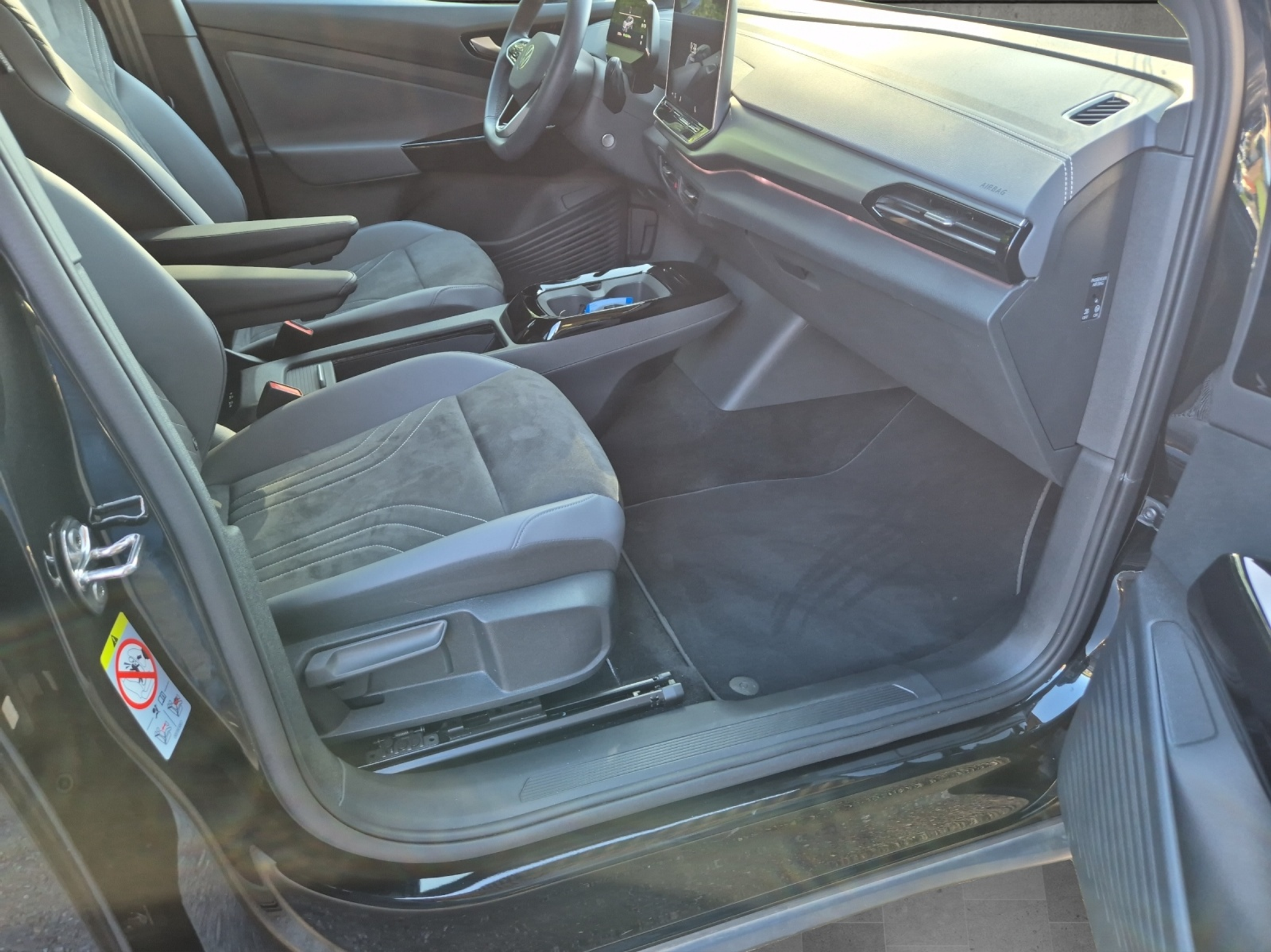 listing desktop thumbnail image 19