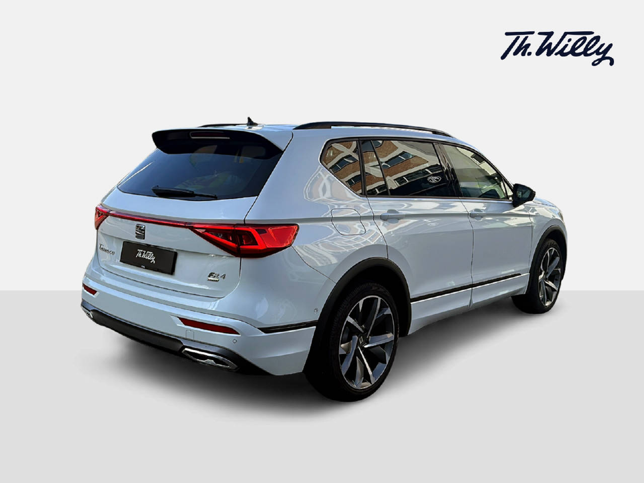 listing desktop thumbnail image 4