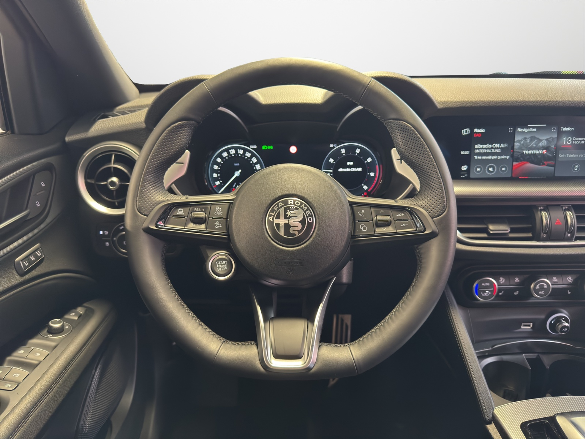 listing desktop thumbnail image 6