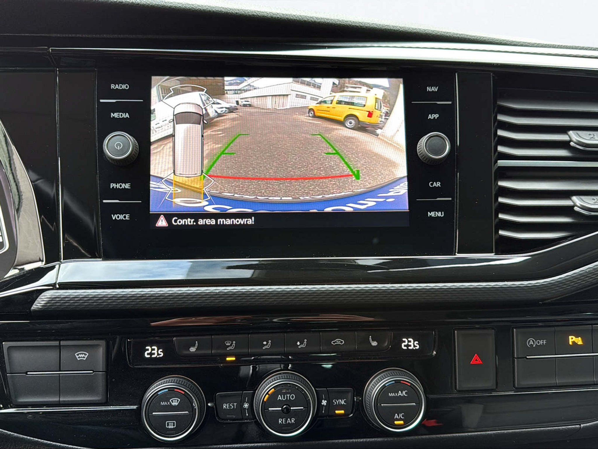 listing desktop thumbnail image 10