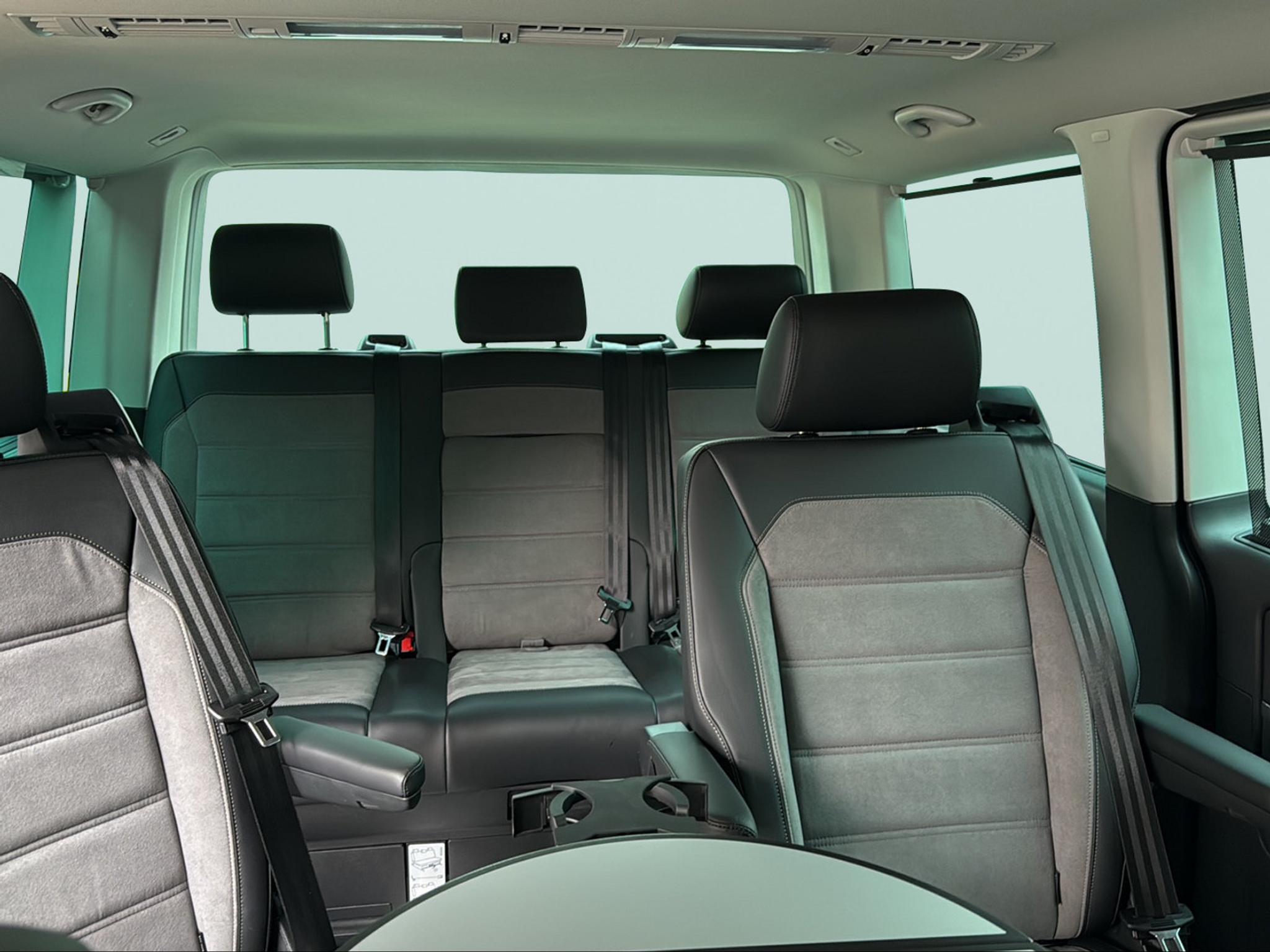 listing desktop thumbnail image 12