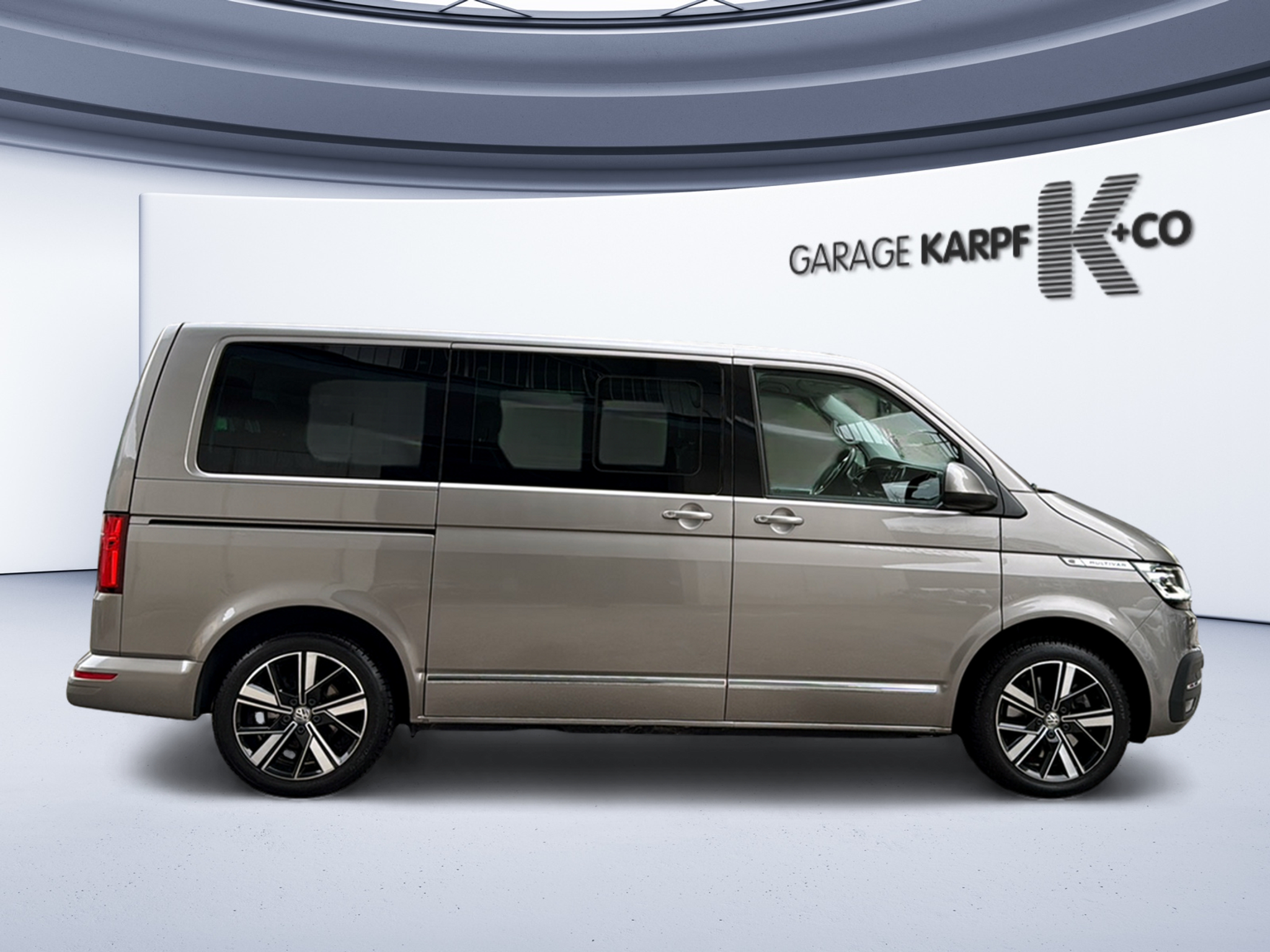 listing desktop thumbnail image 4