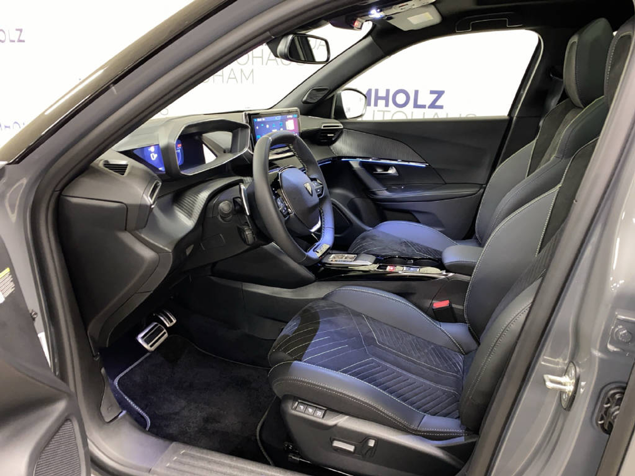 listing desktop thumbnail image 15