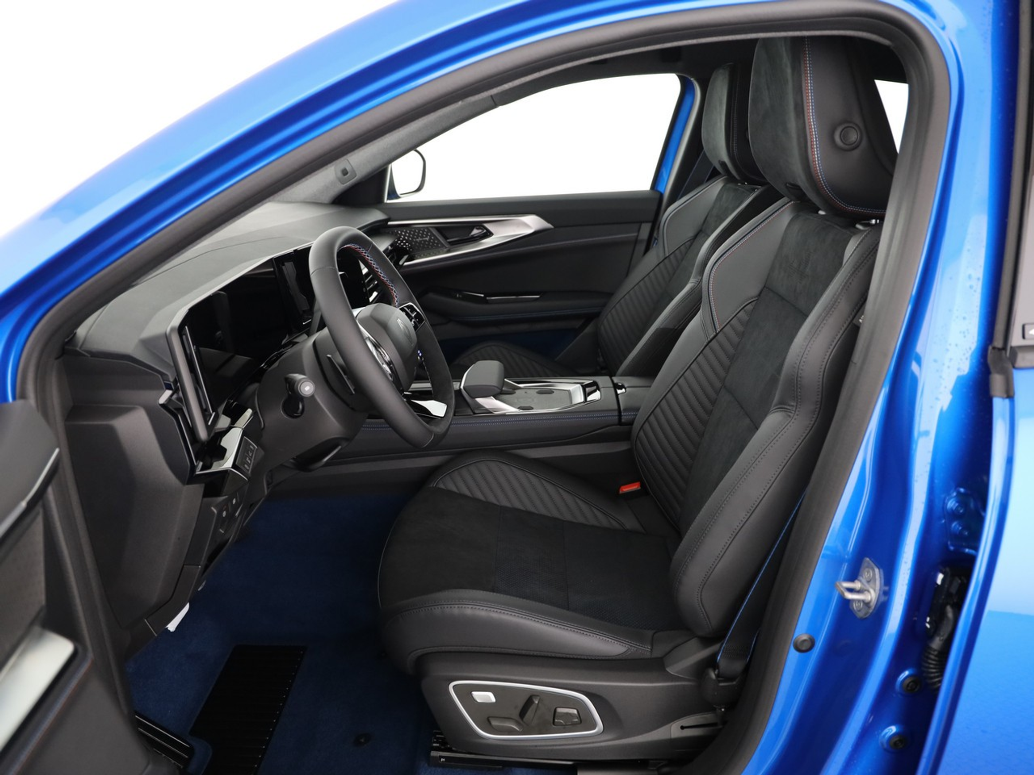 listing desktop thumbnail image 5