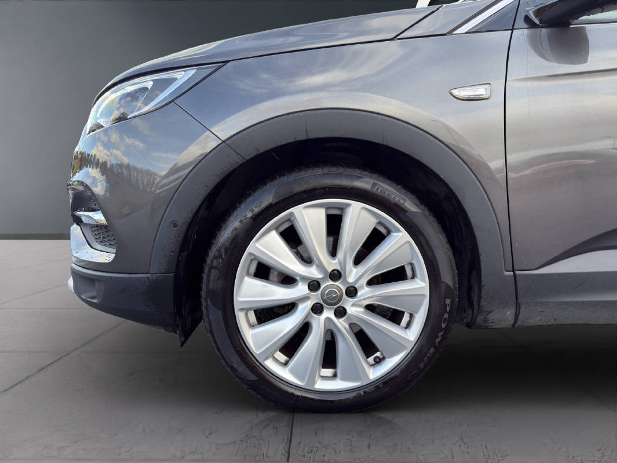 listing desktop thumbnail image 12