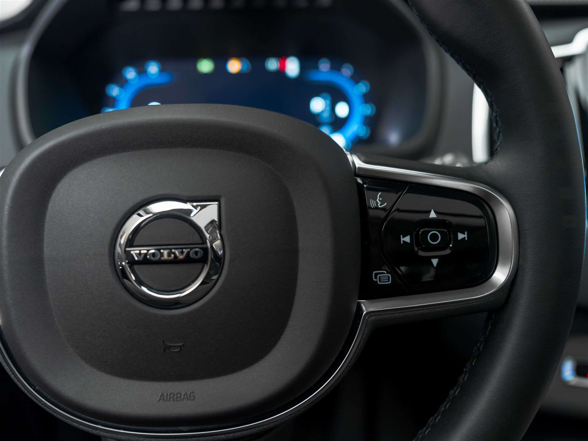 listing desktop thumbnail image 35