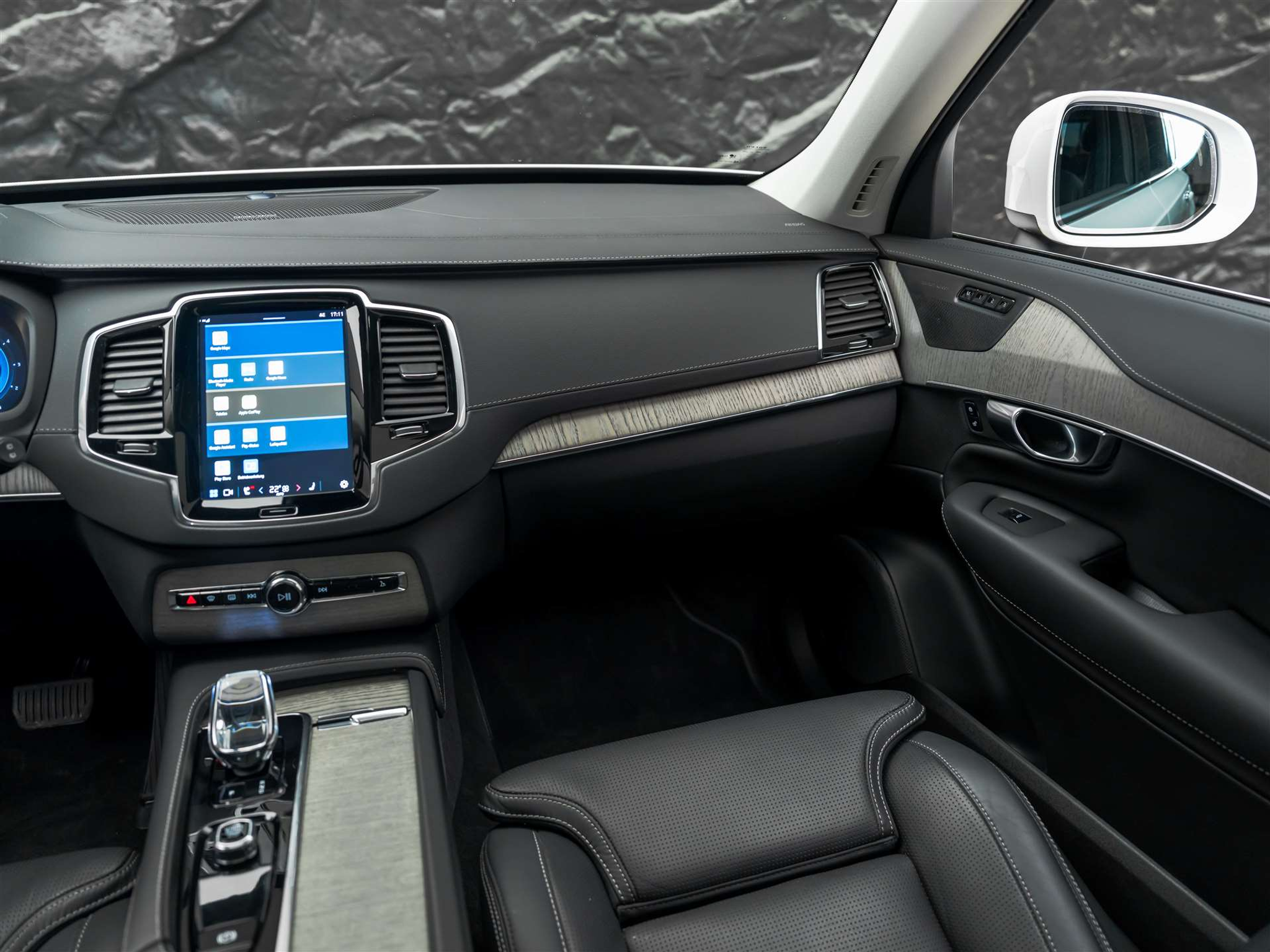 listing desktop thumbnail image 29