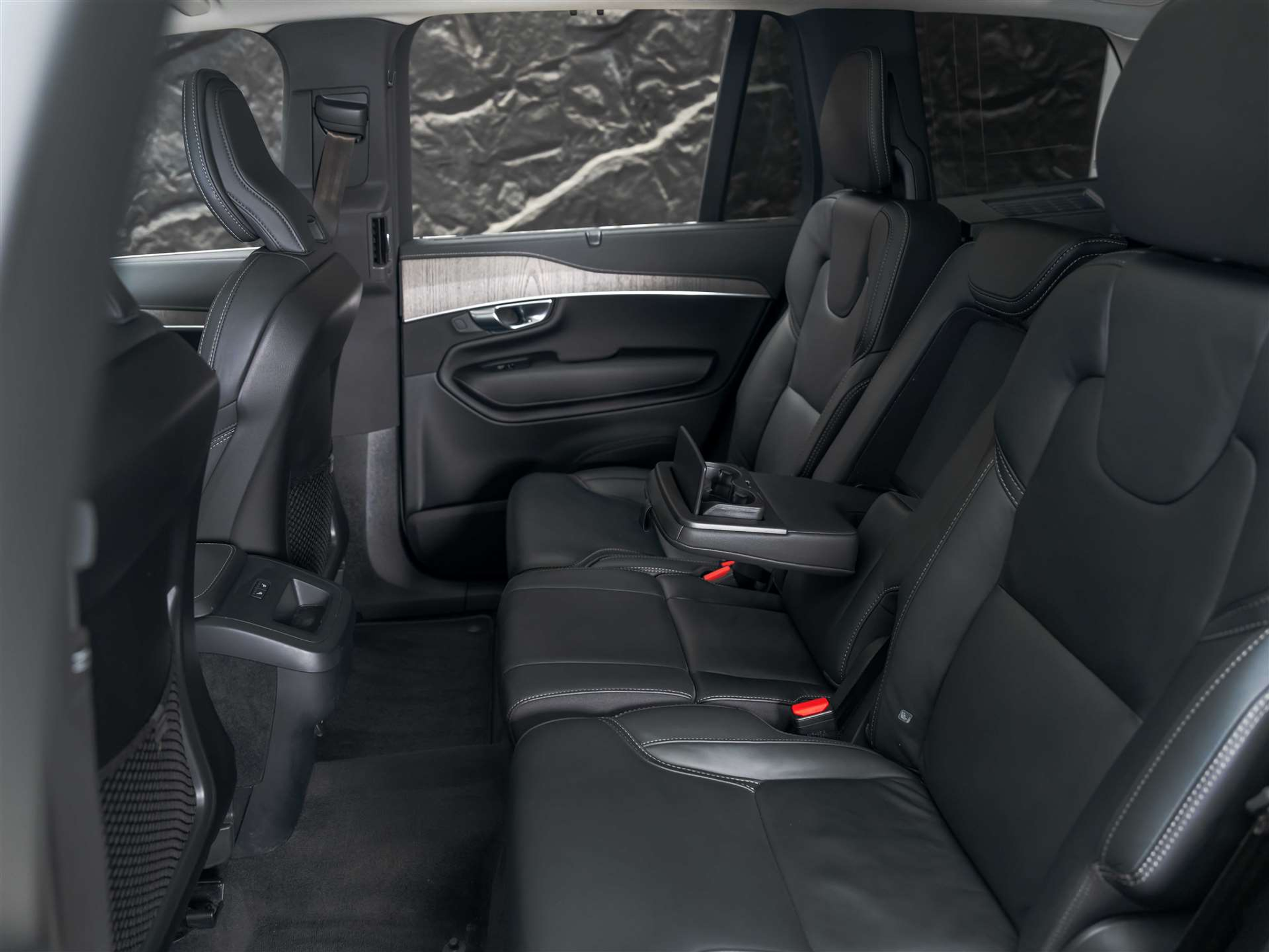 listing desktop thumbnail image 15