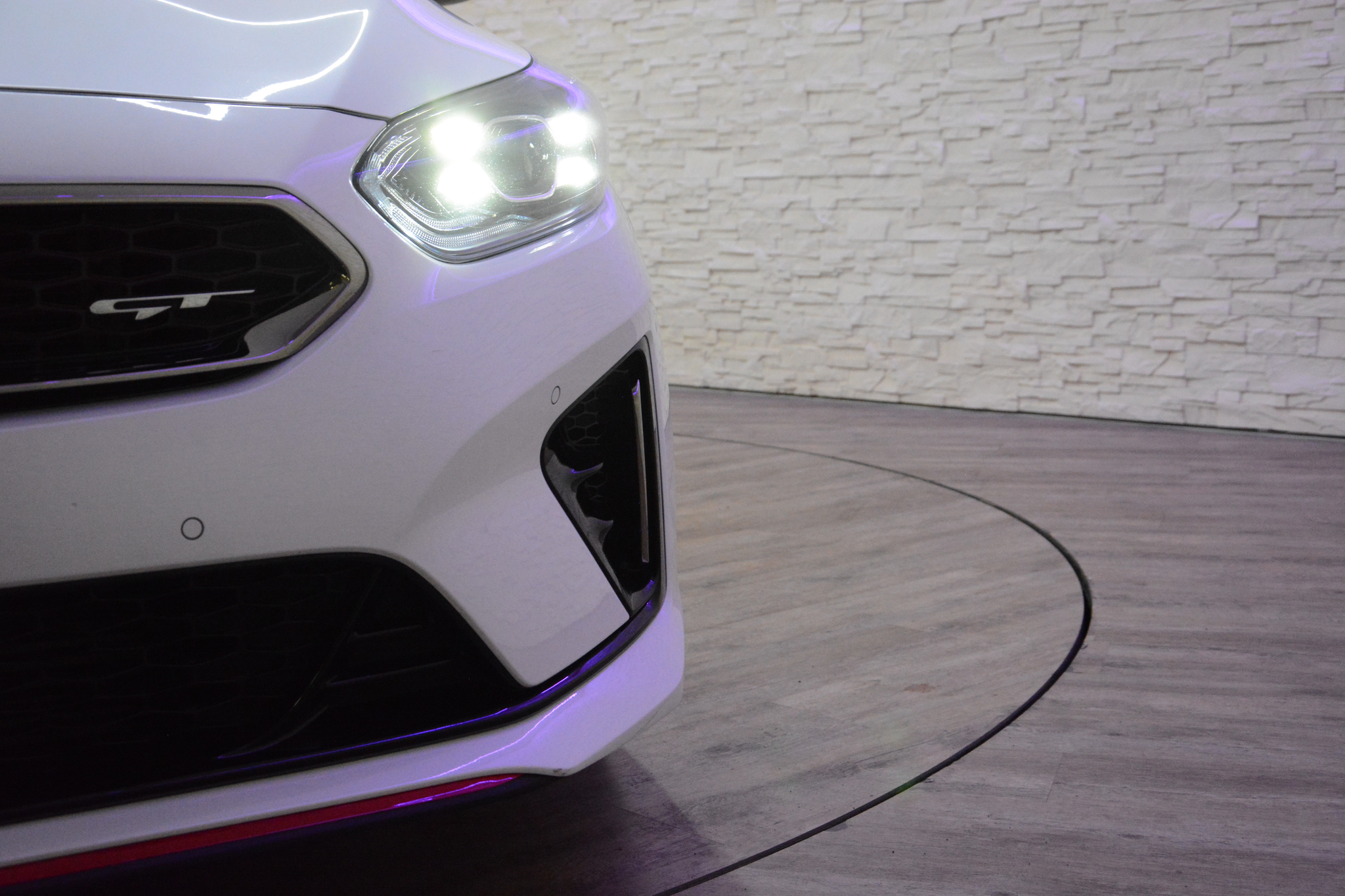 listing desktop thumbnail image 21