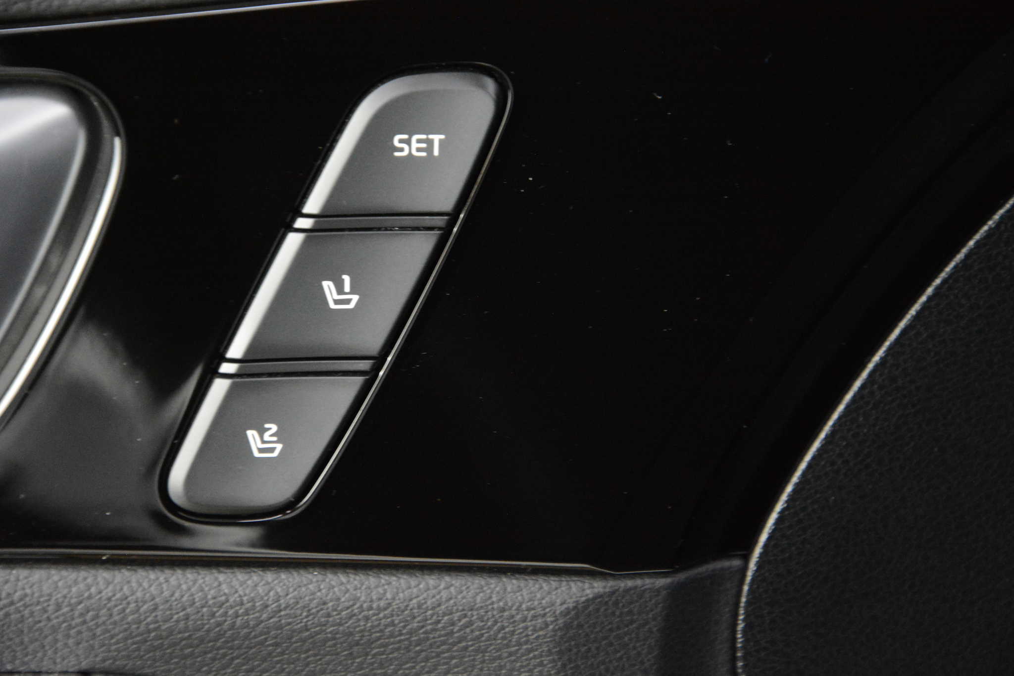 listing desktop thumbnail image 14