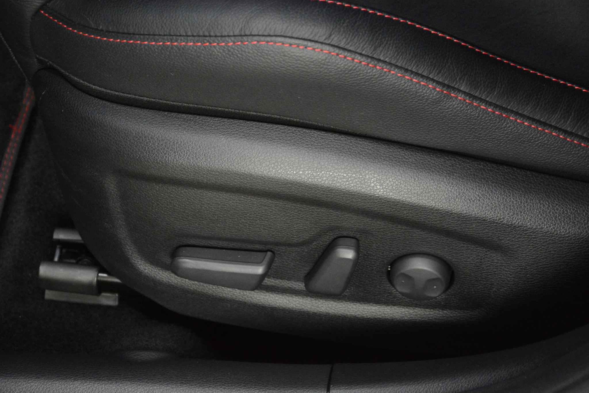 listing desktop thumbnail image 17