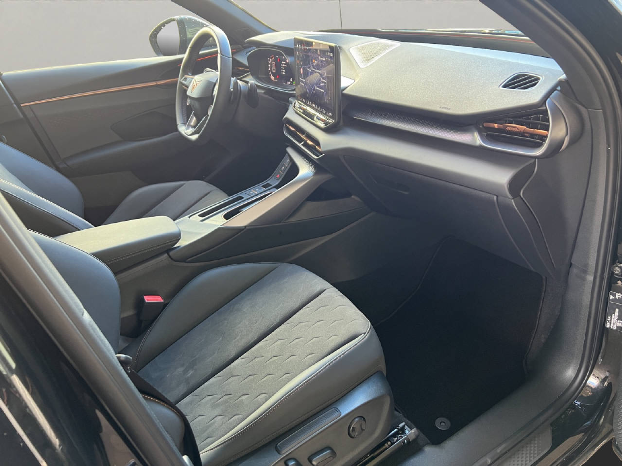 listing desktop thumbnail image 11