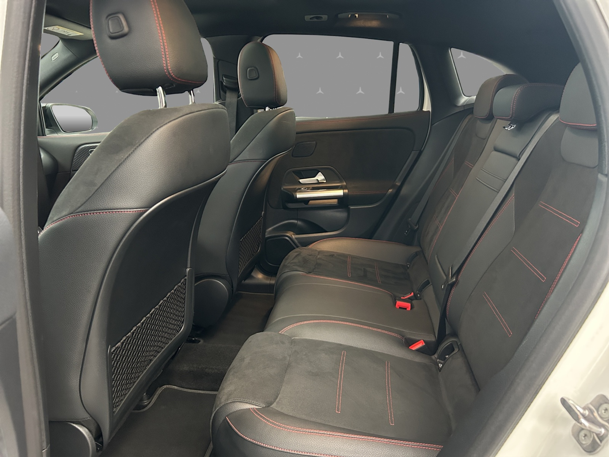 listing desktop thumbnail image 15